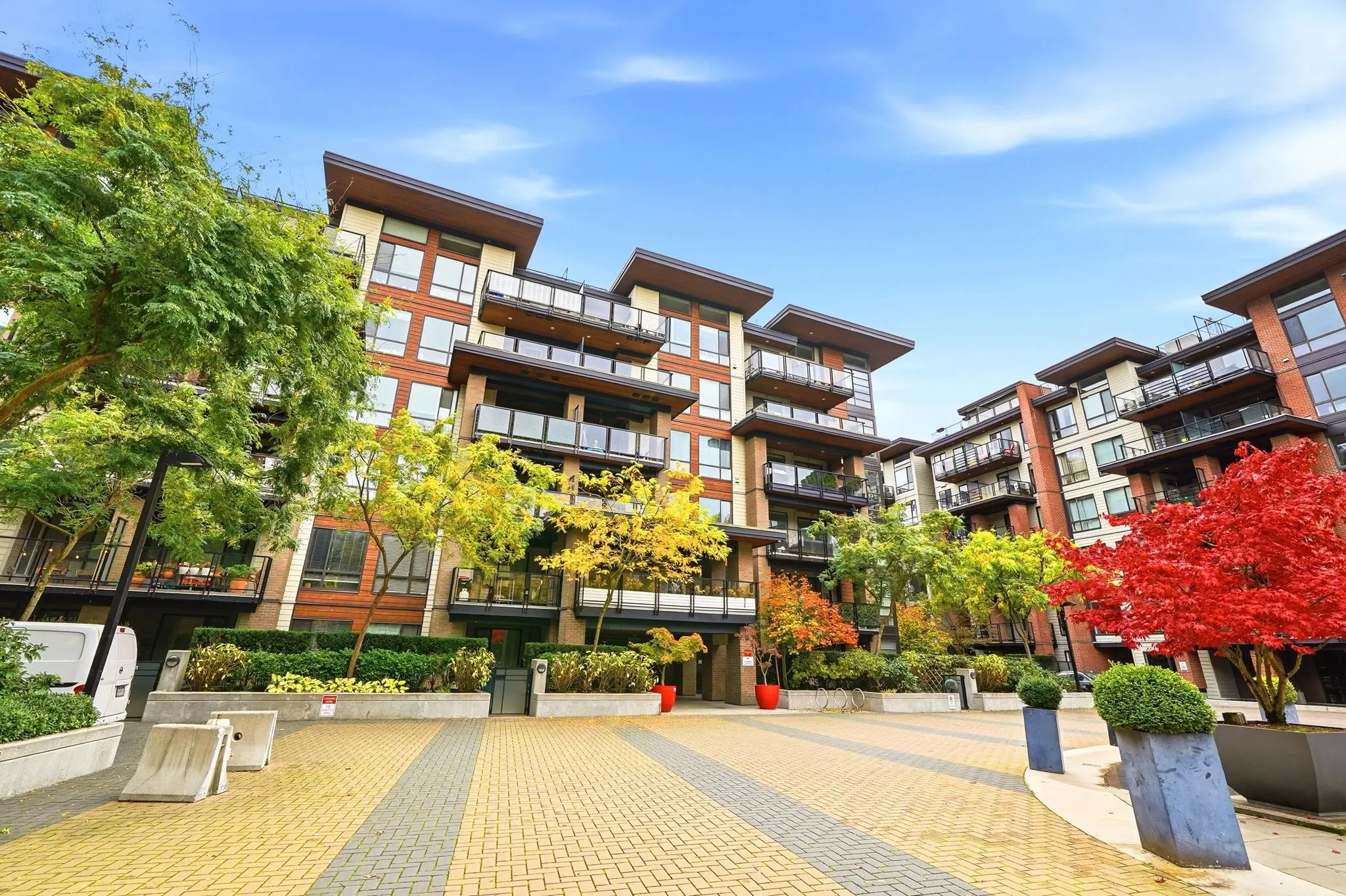 719 W 3rd Street #307