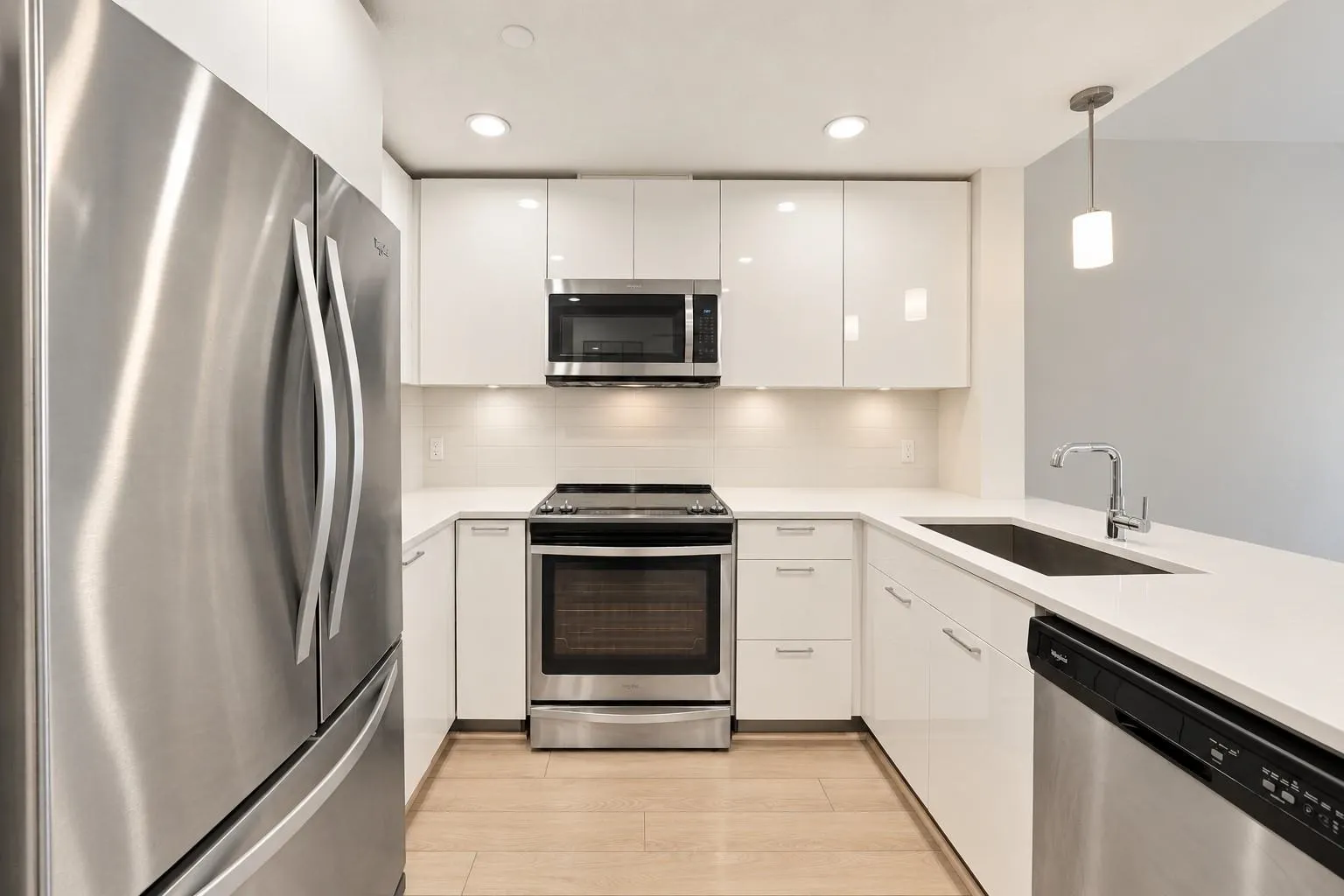719 W 3rd Street #307