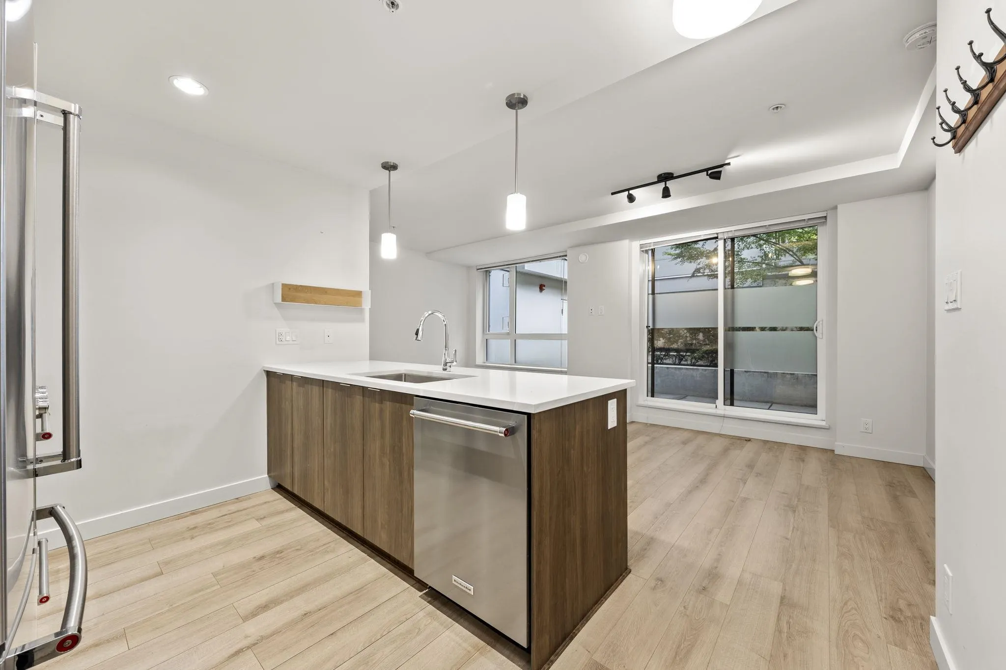 2188 Madison Avenue #104