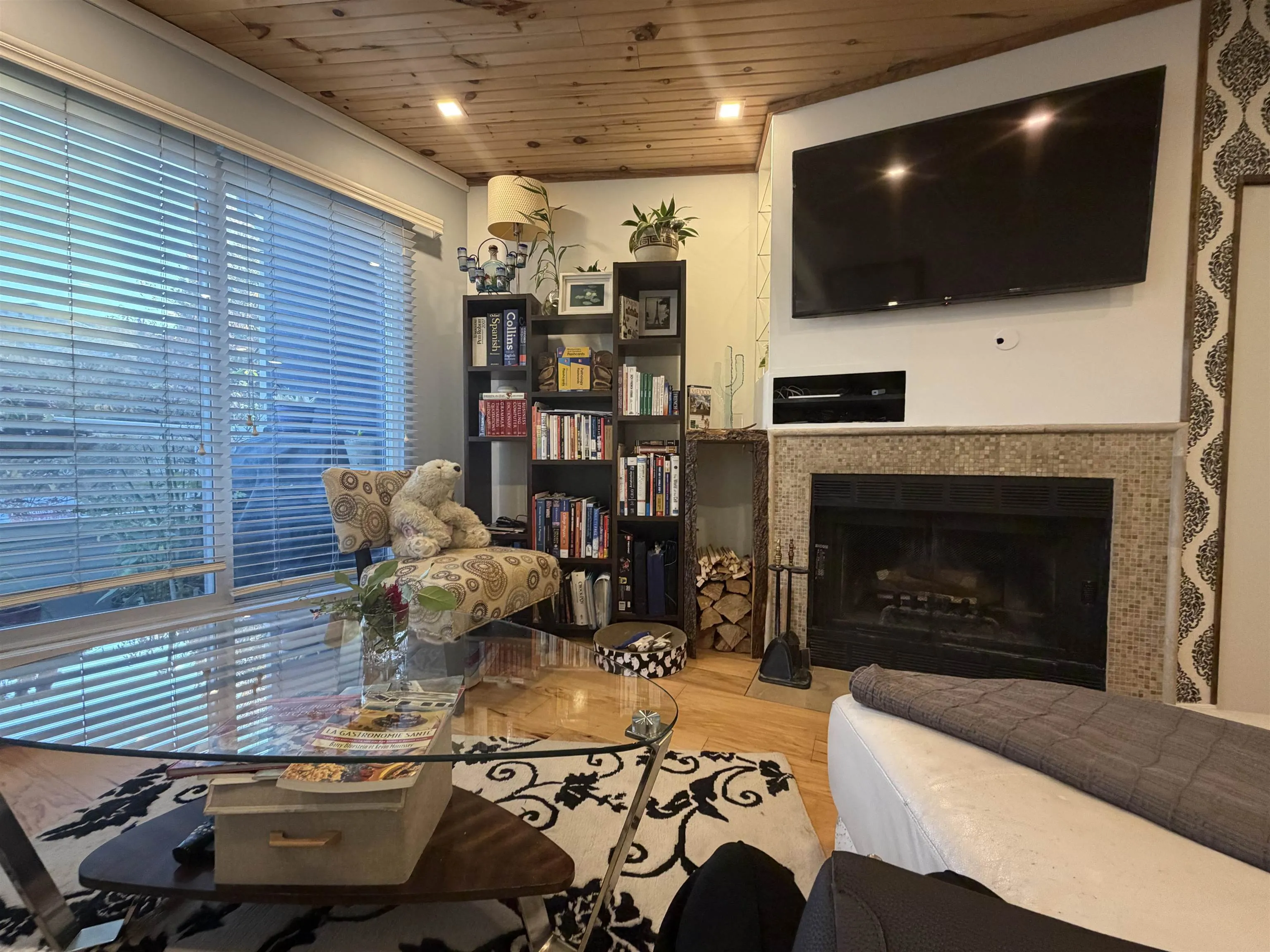 733 W 16th Avenue #C