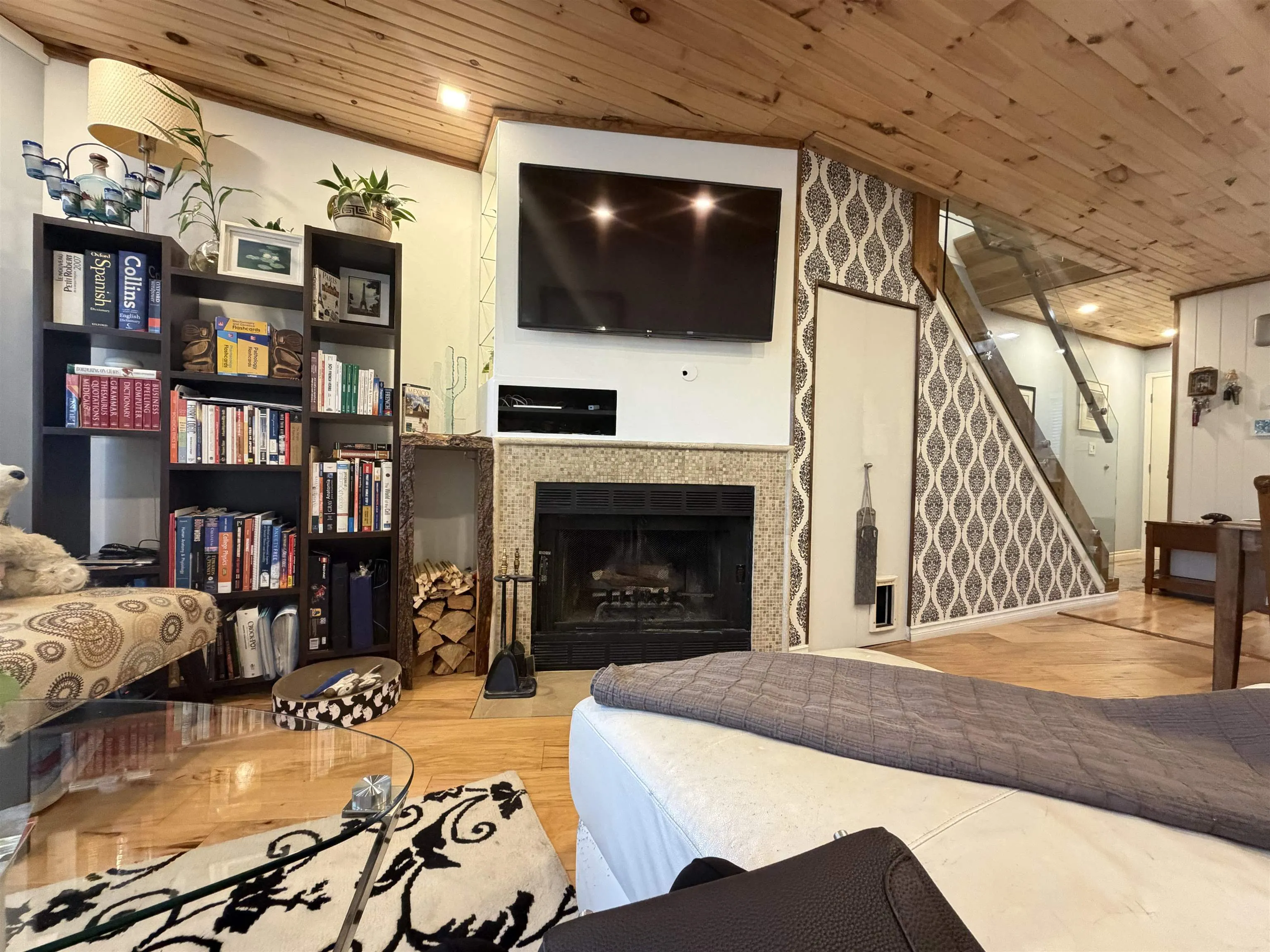 733 W 16th Avenue #C