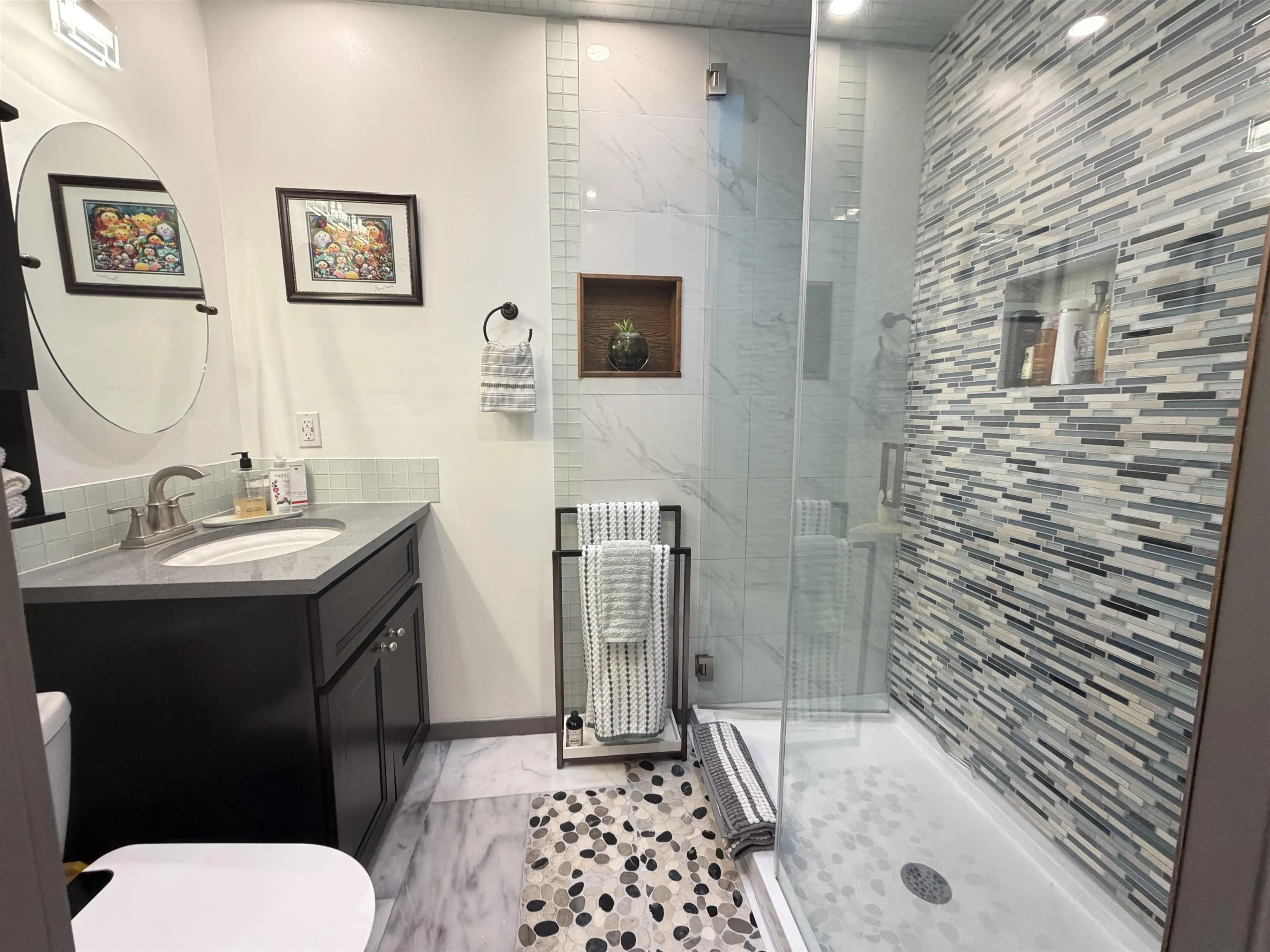 733 W 16th Avenue #C