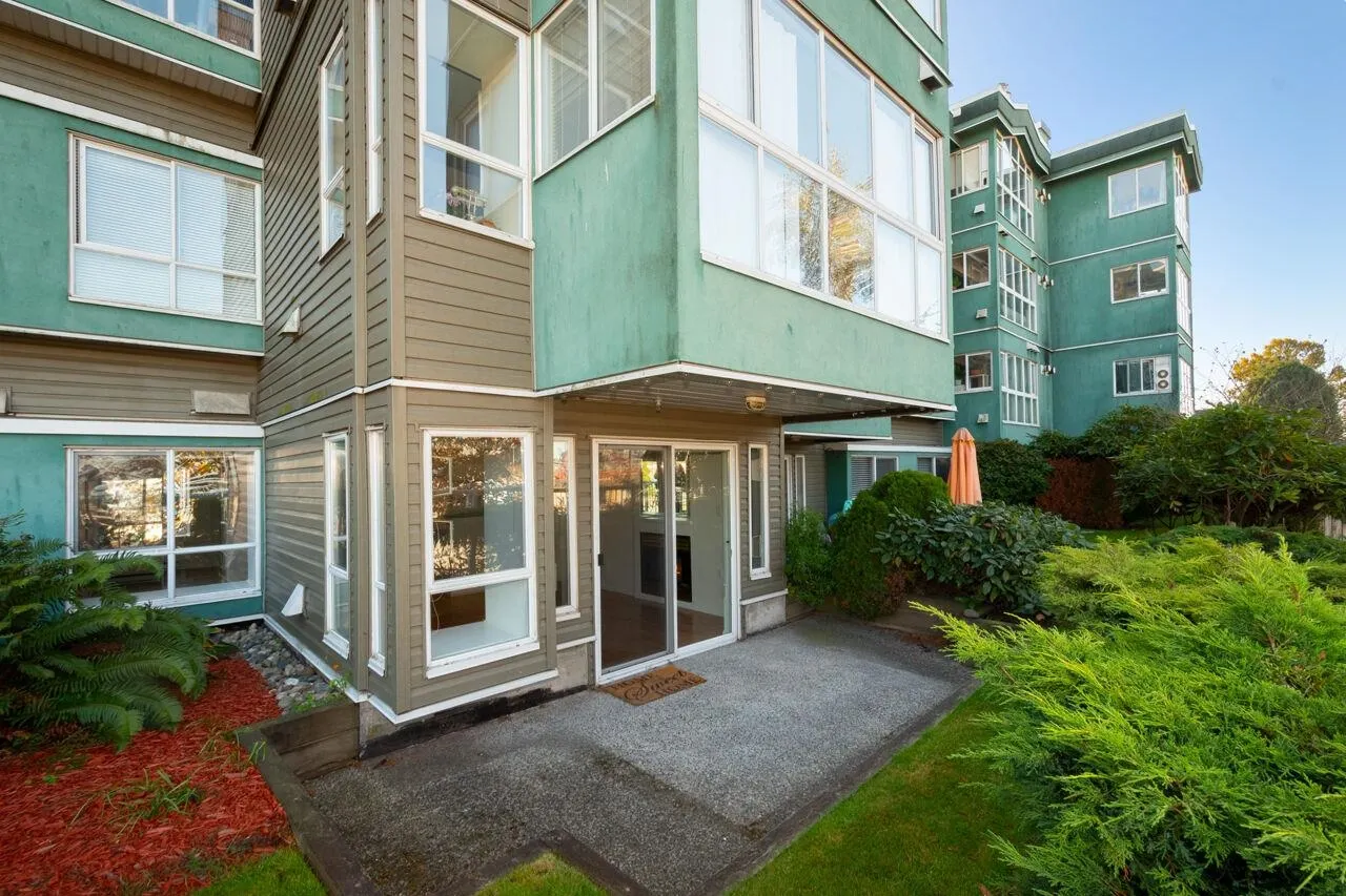 2211 Wall Street #106