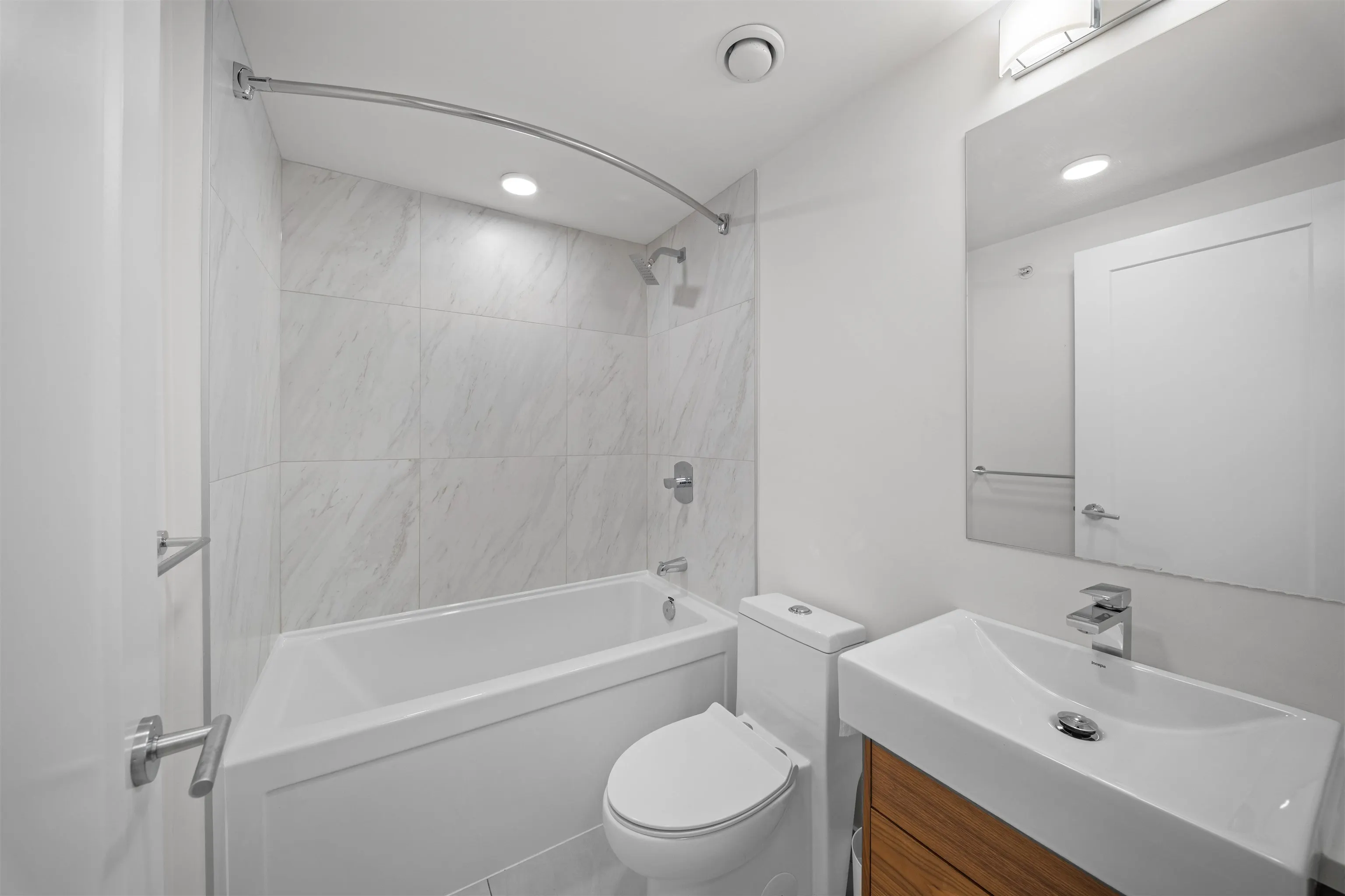 720 E 3rd Street #28