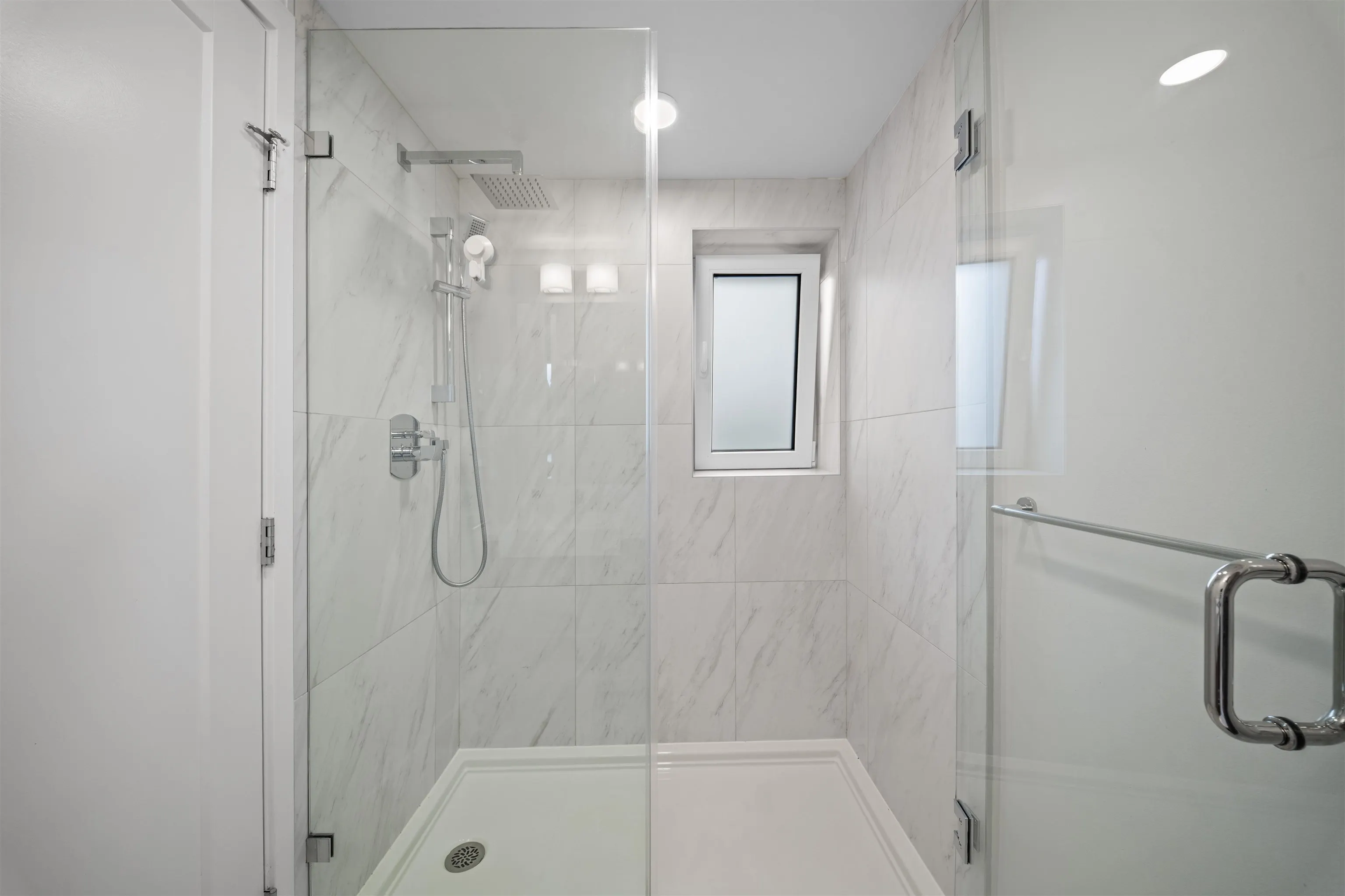 720 E 3rd Street #28