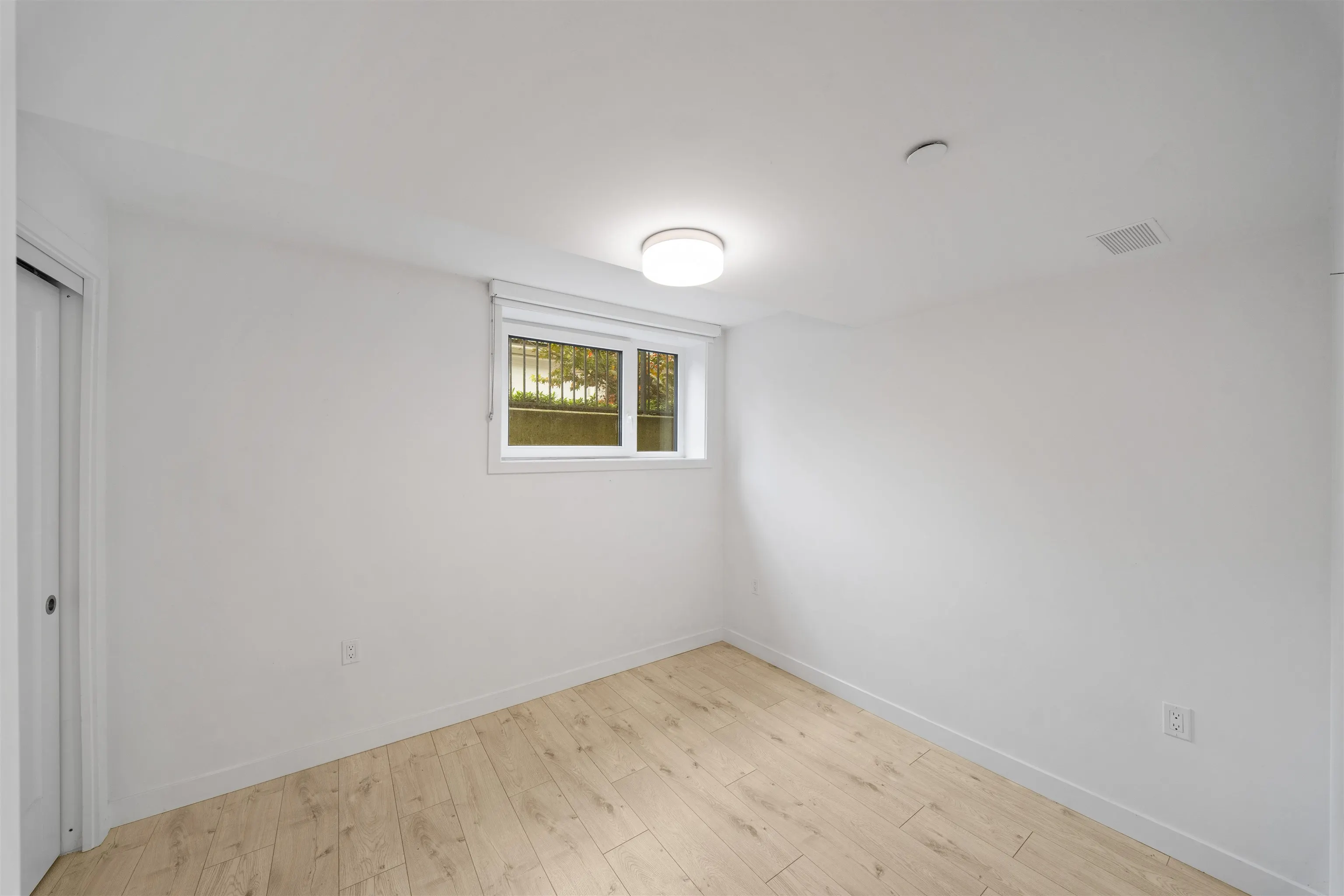 720 E 3rd Street #28