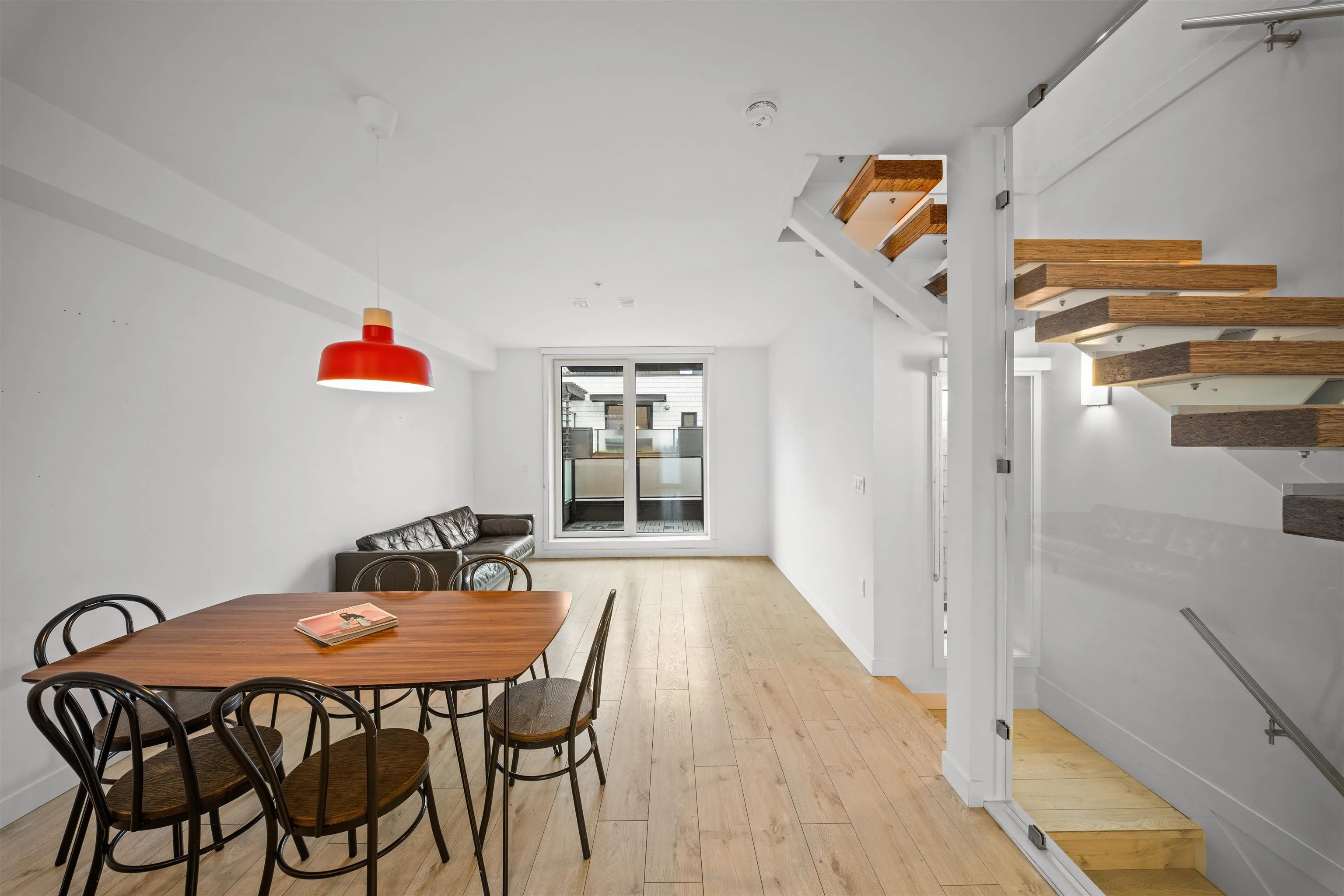720 E 3rd Street #28