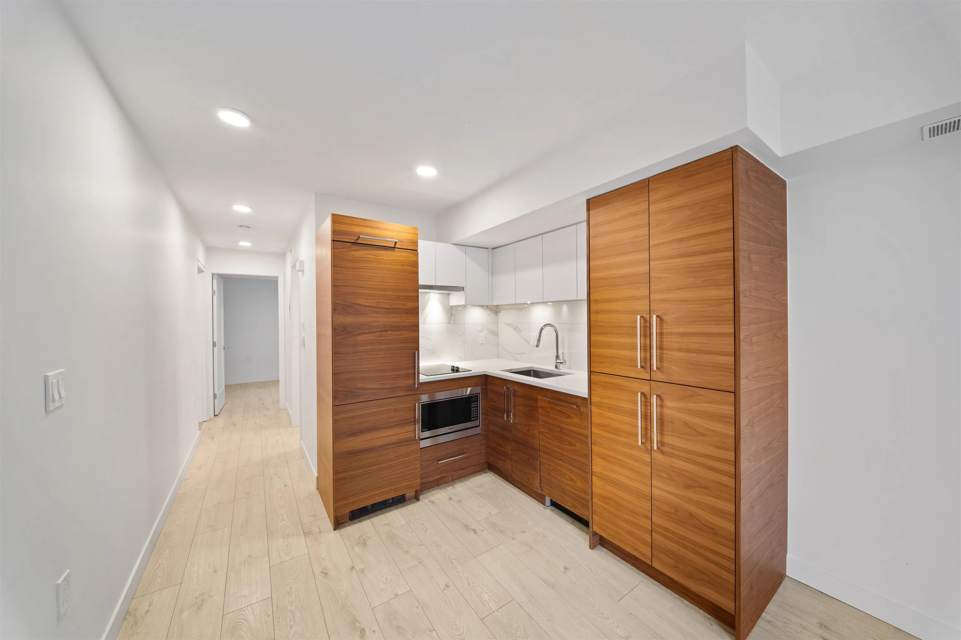720 E 3rd Street #28