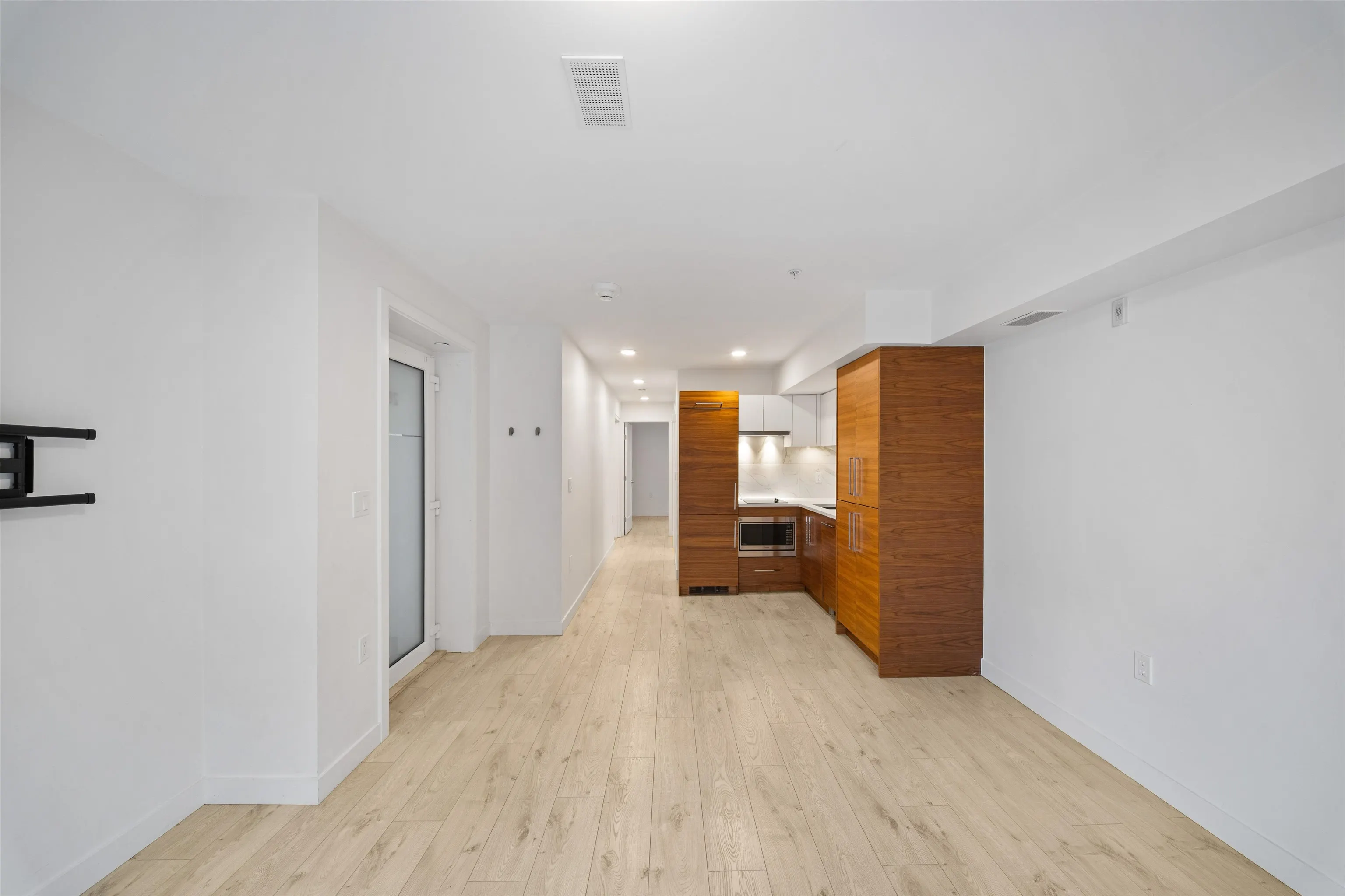 720 E 3rd Street #28
