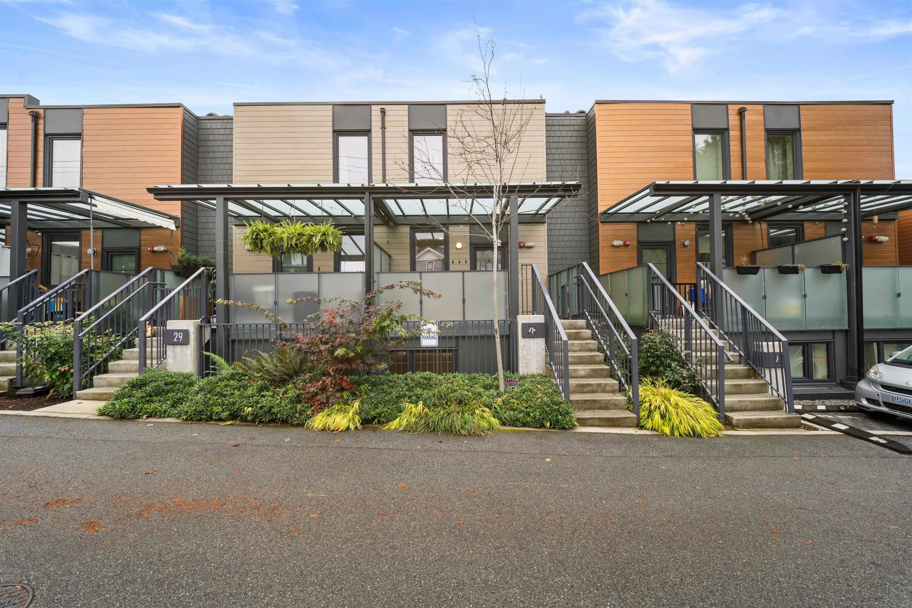 720 E 3rd Street #28