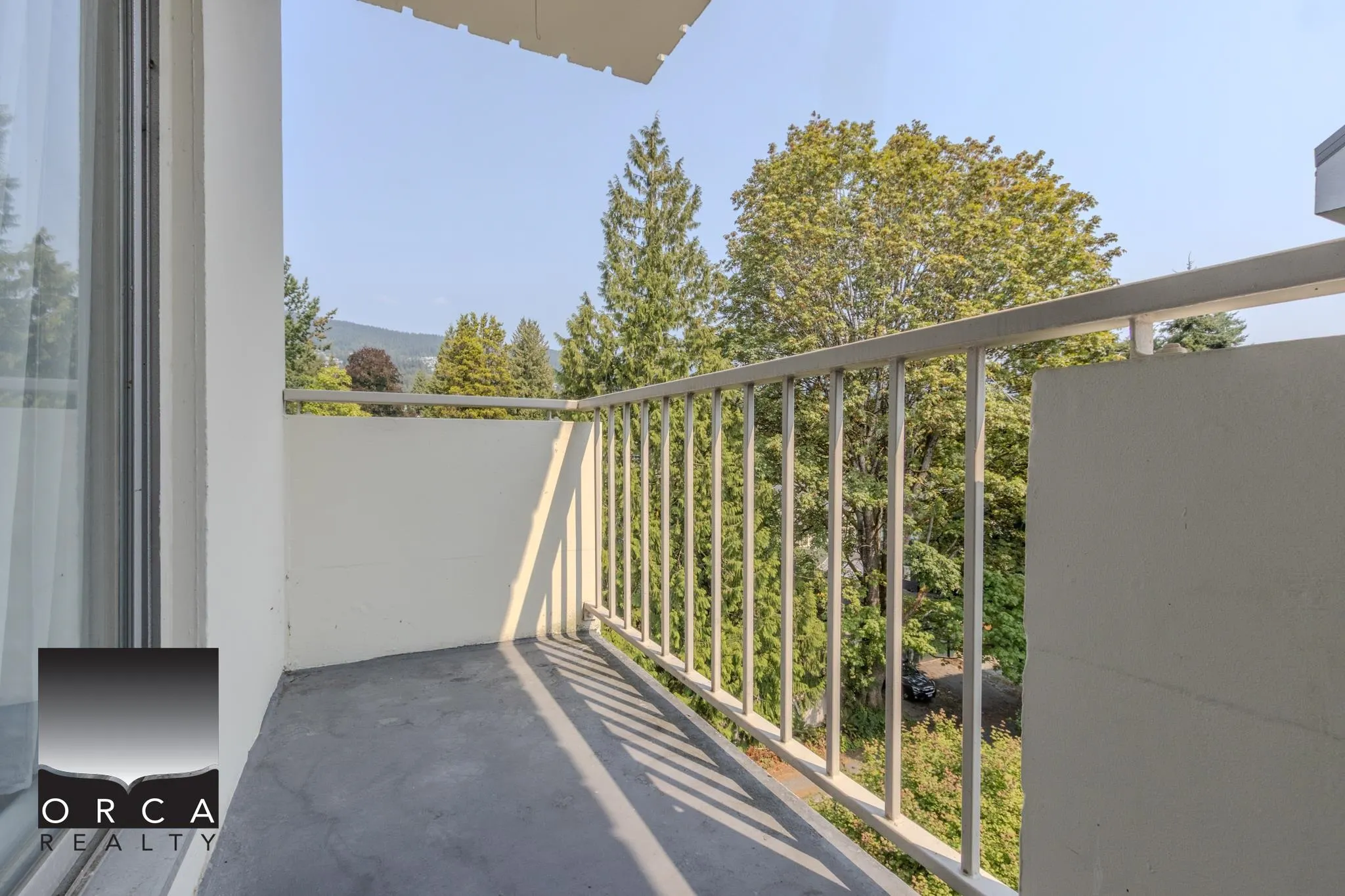 1785 Esquimalt Avenue #701
