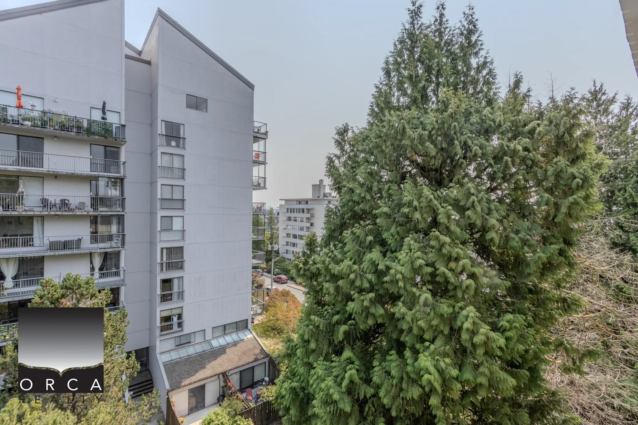 1785 Esquimalt Avenue #701