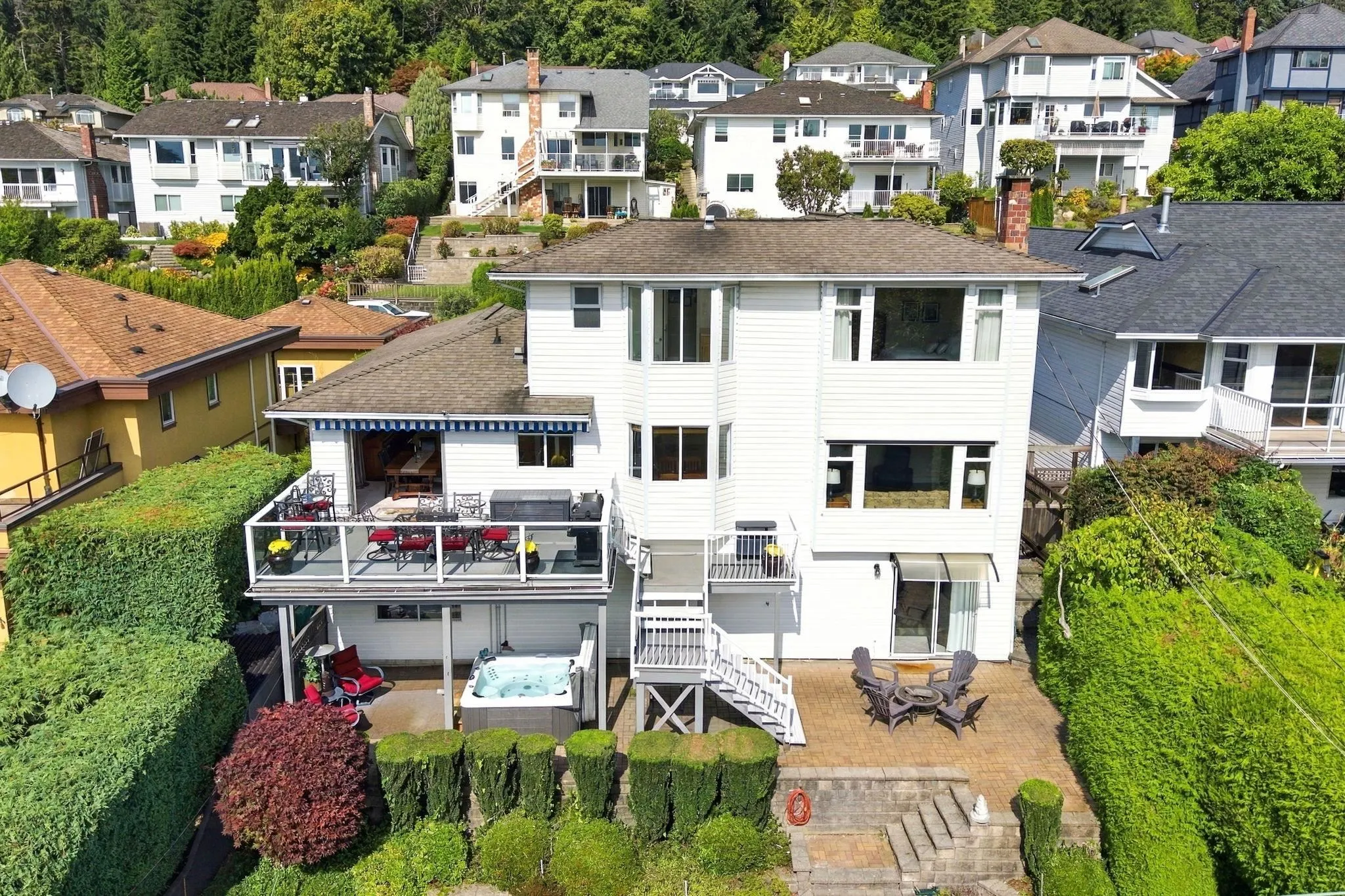 3950 Sparrow Lane