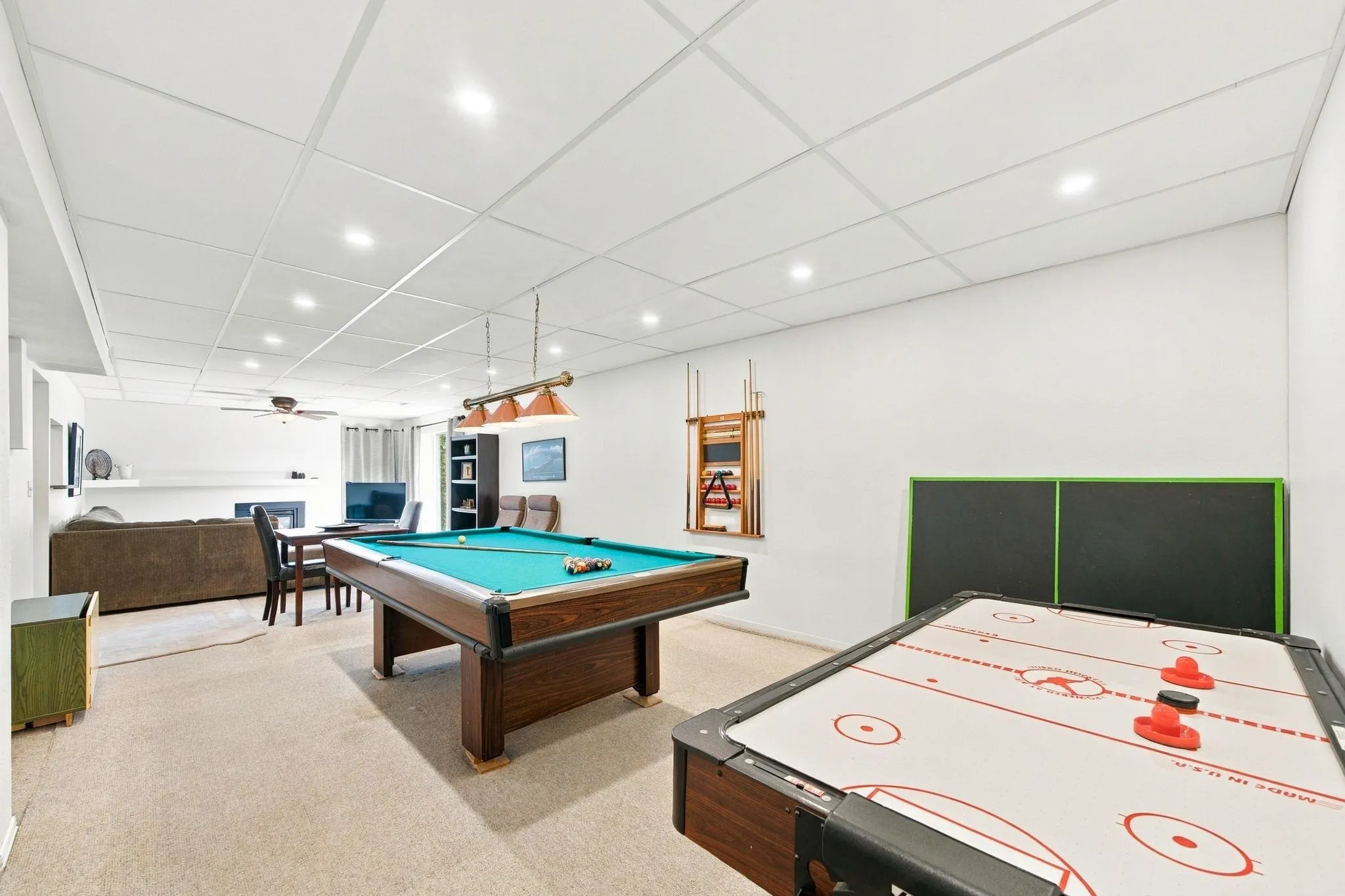 3950 Sparrow Lane