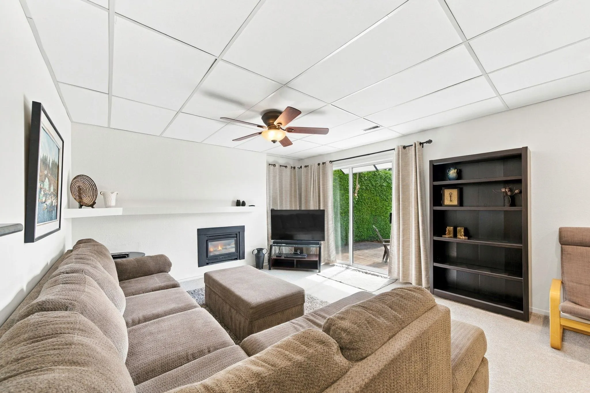 3950 Sparrow Lane