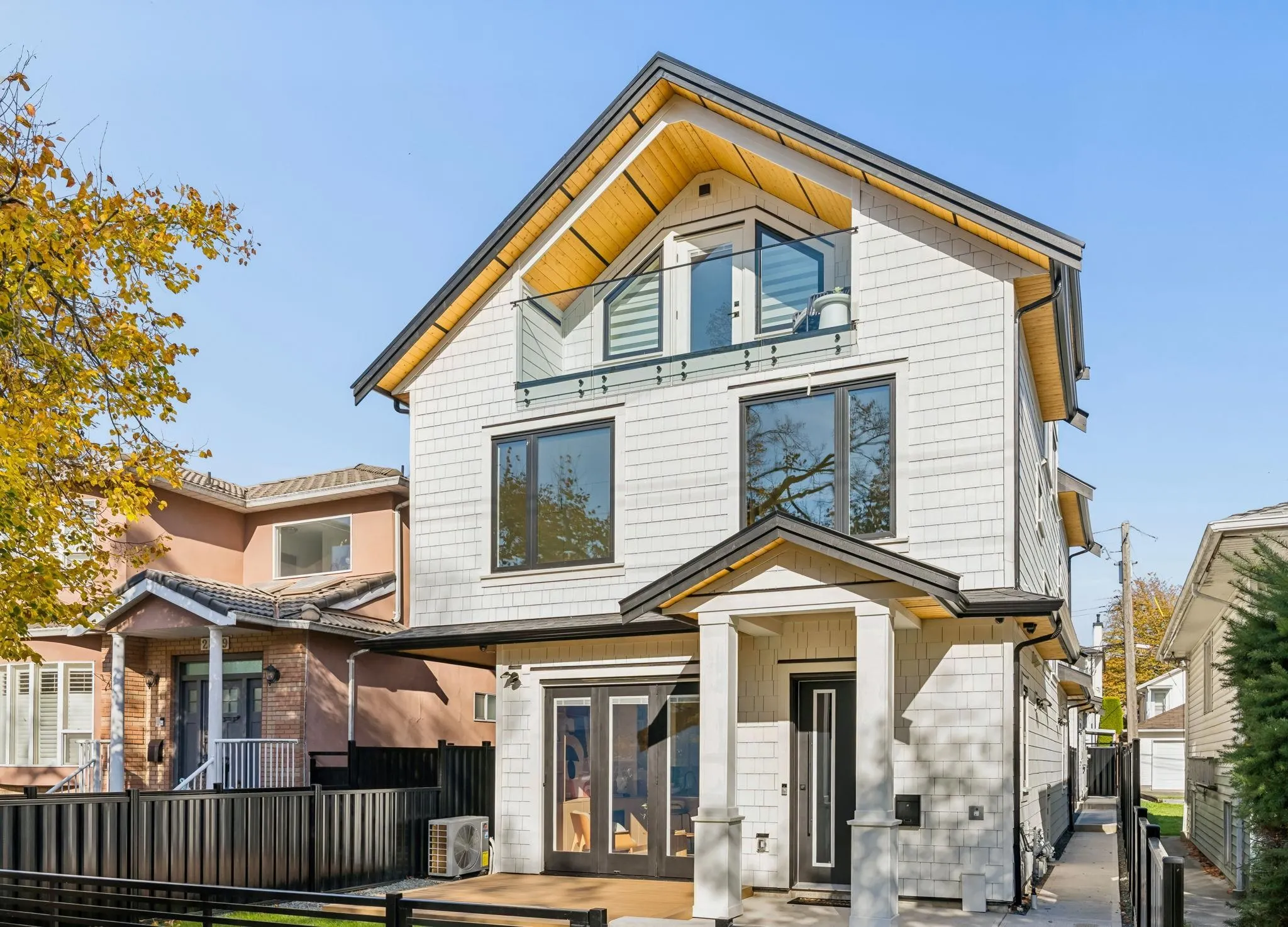 2897 E 45th Avenue #1