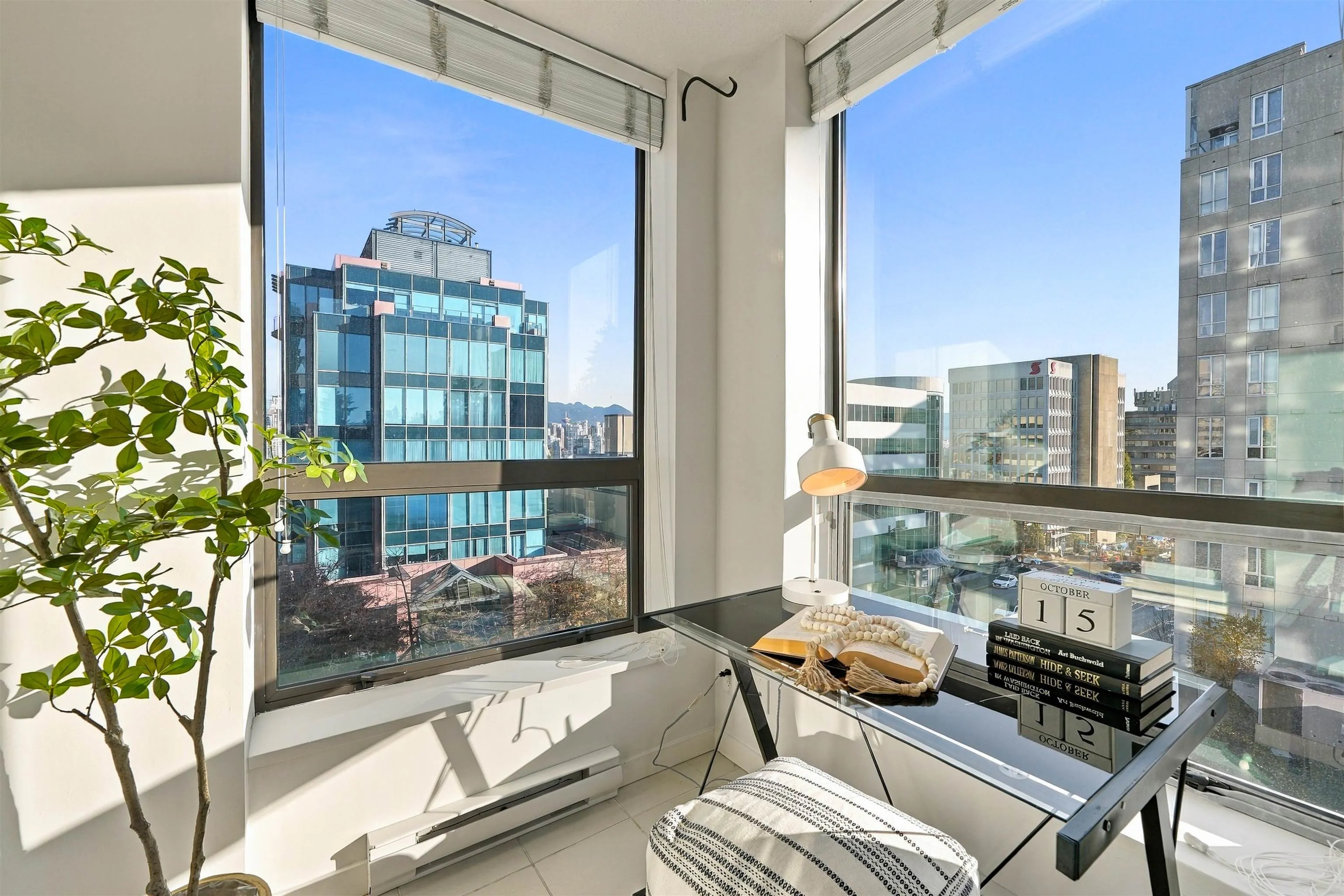 1068 W Broadway #709