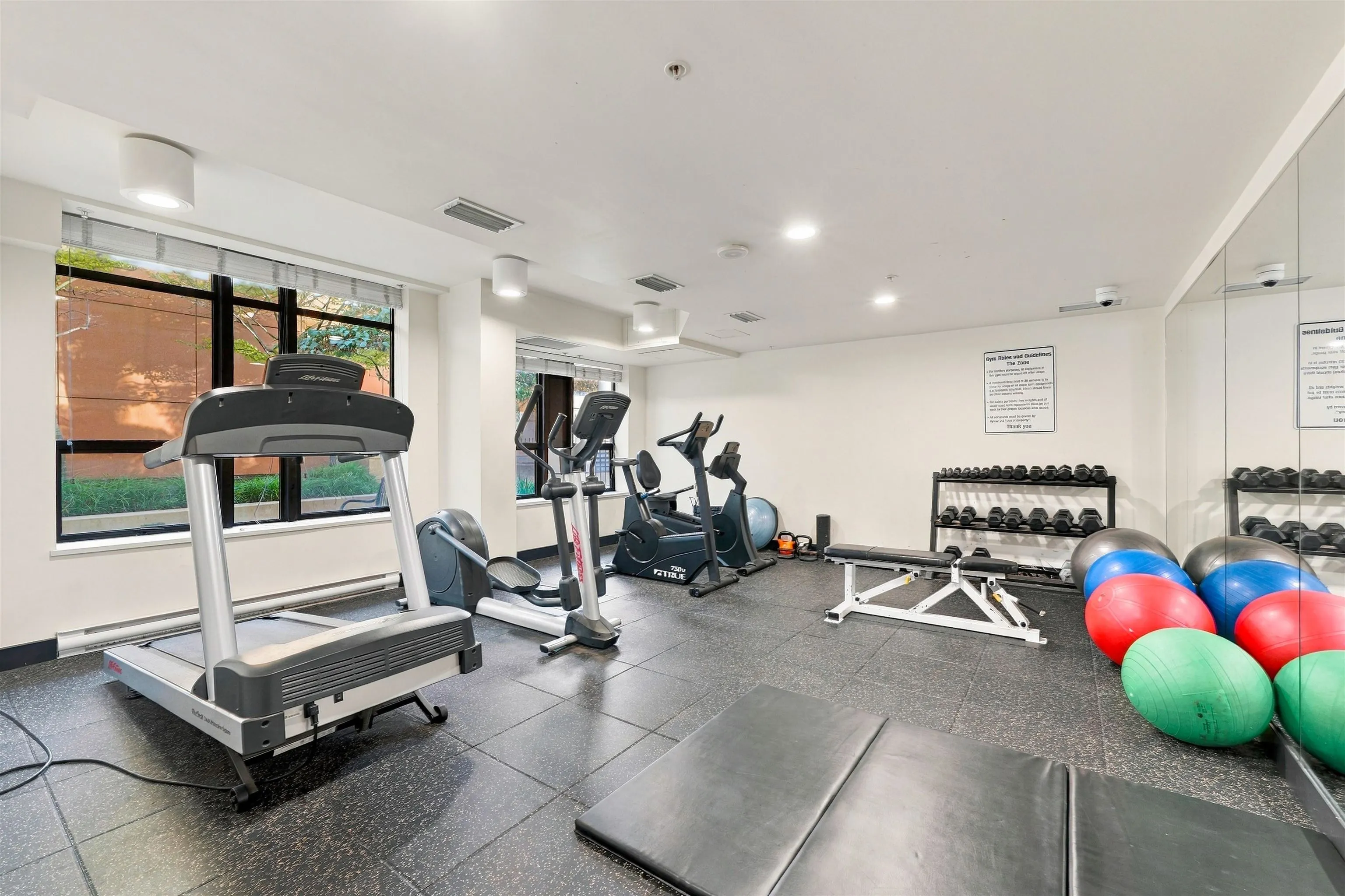 1068 W Broadway #709