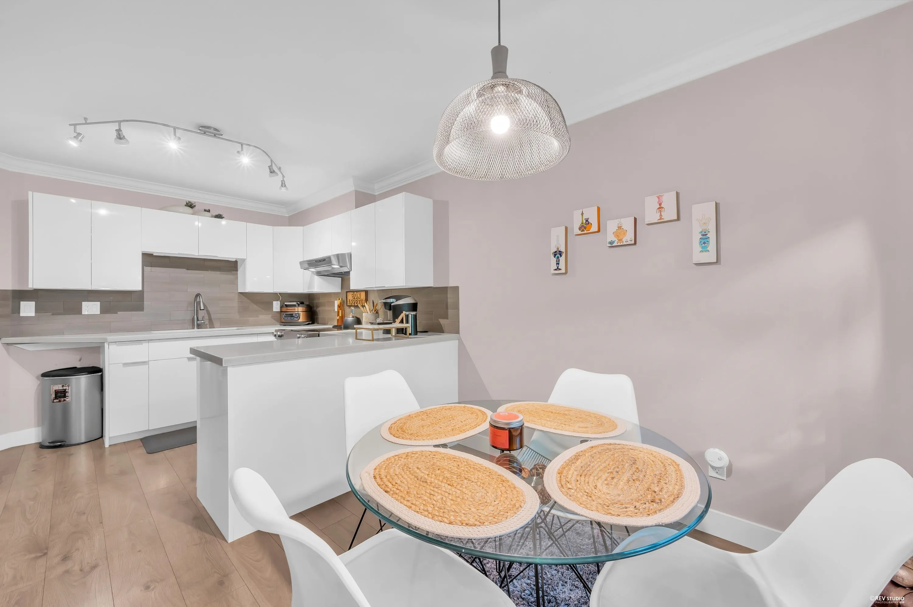 181 Ravine Drive #9