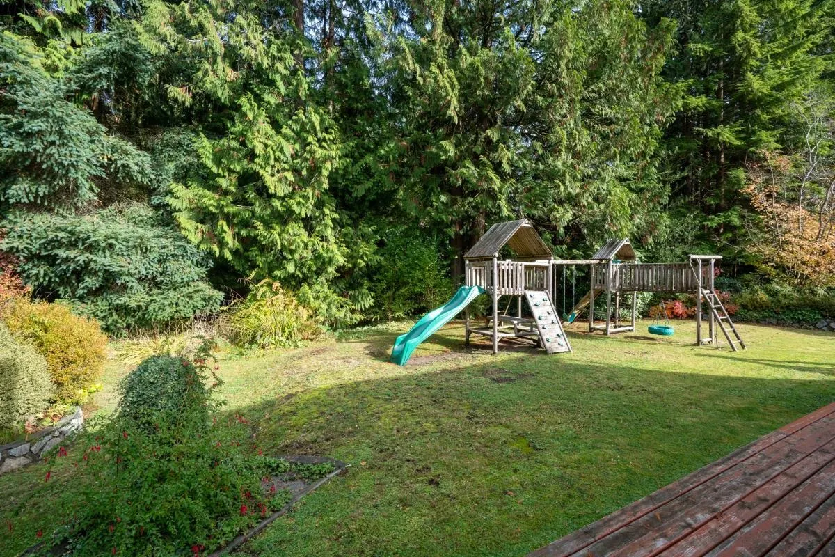 696 Wellington Place