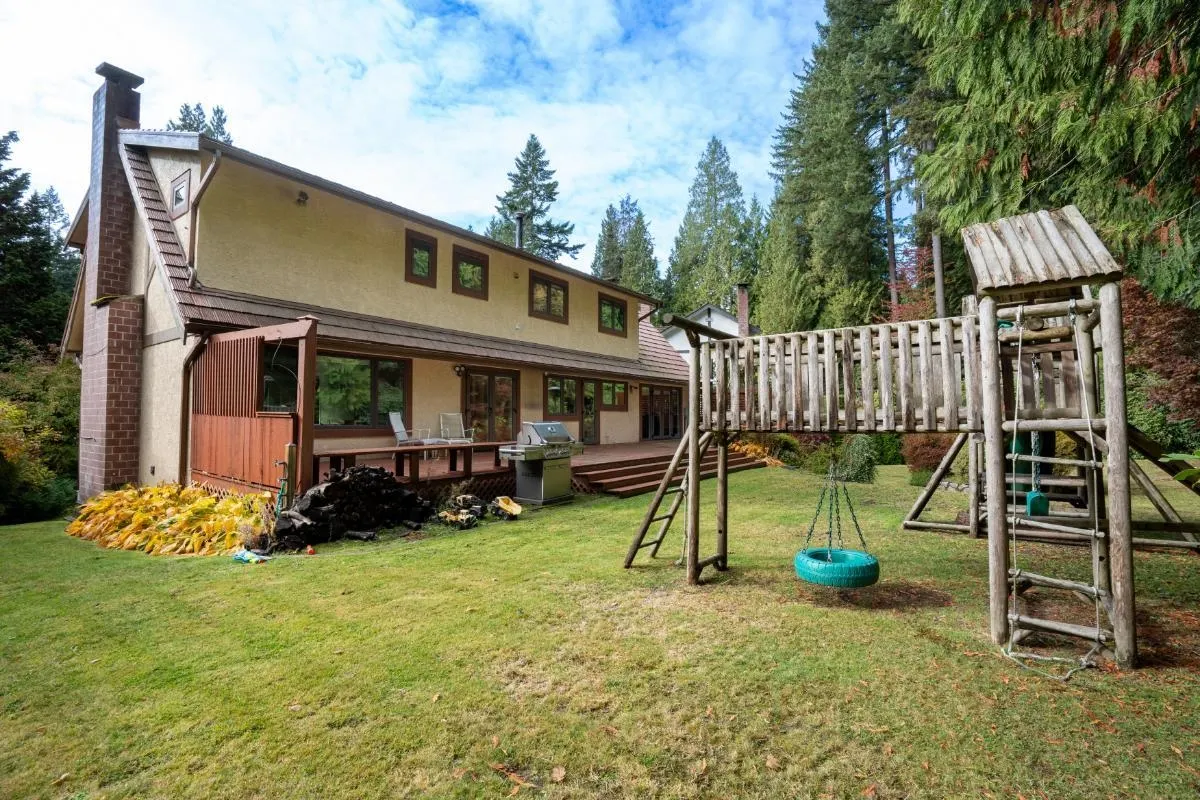 696 Wellington Place