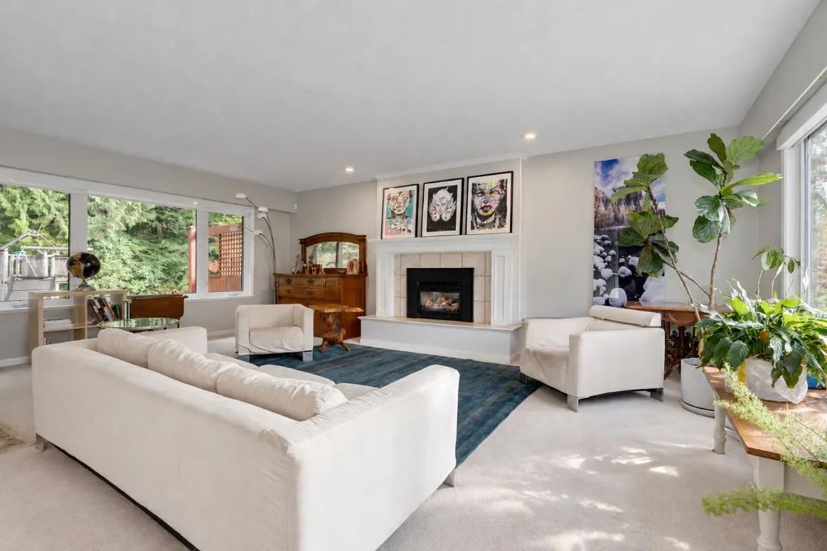 696 Wellington Place