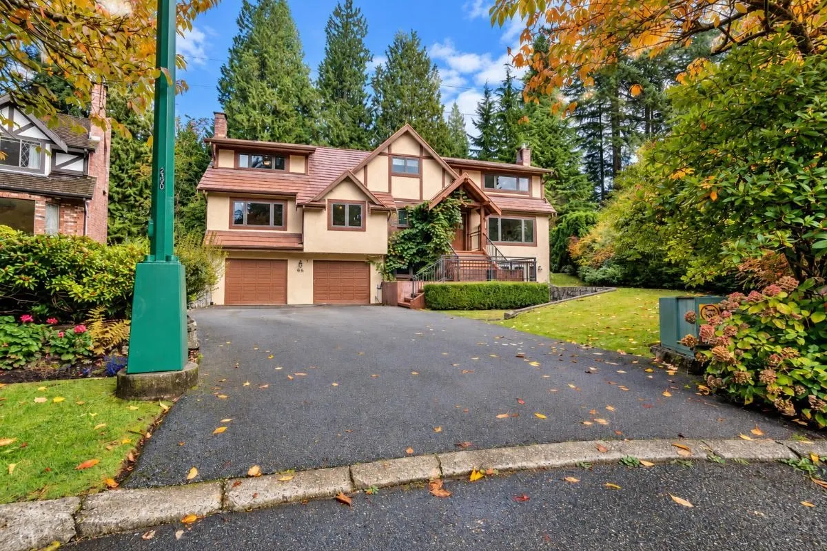 696 Wellington Place