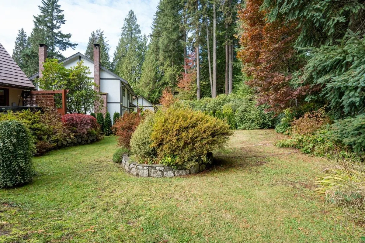 696 Wellington Place