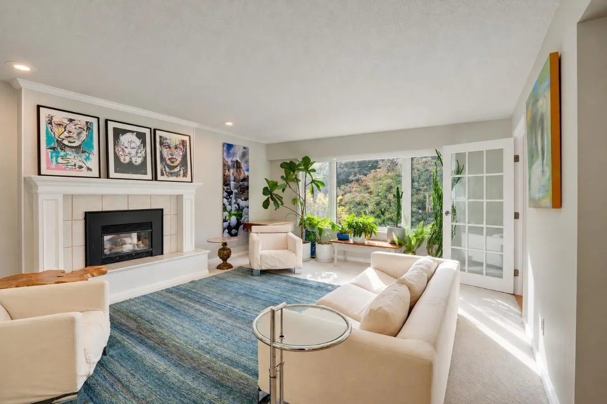 696 Wellington Place