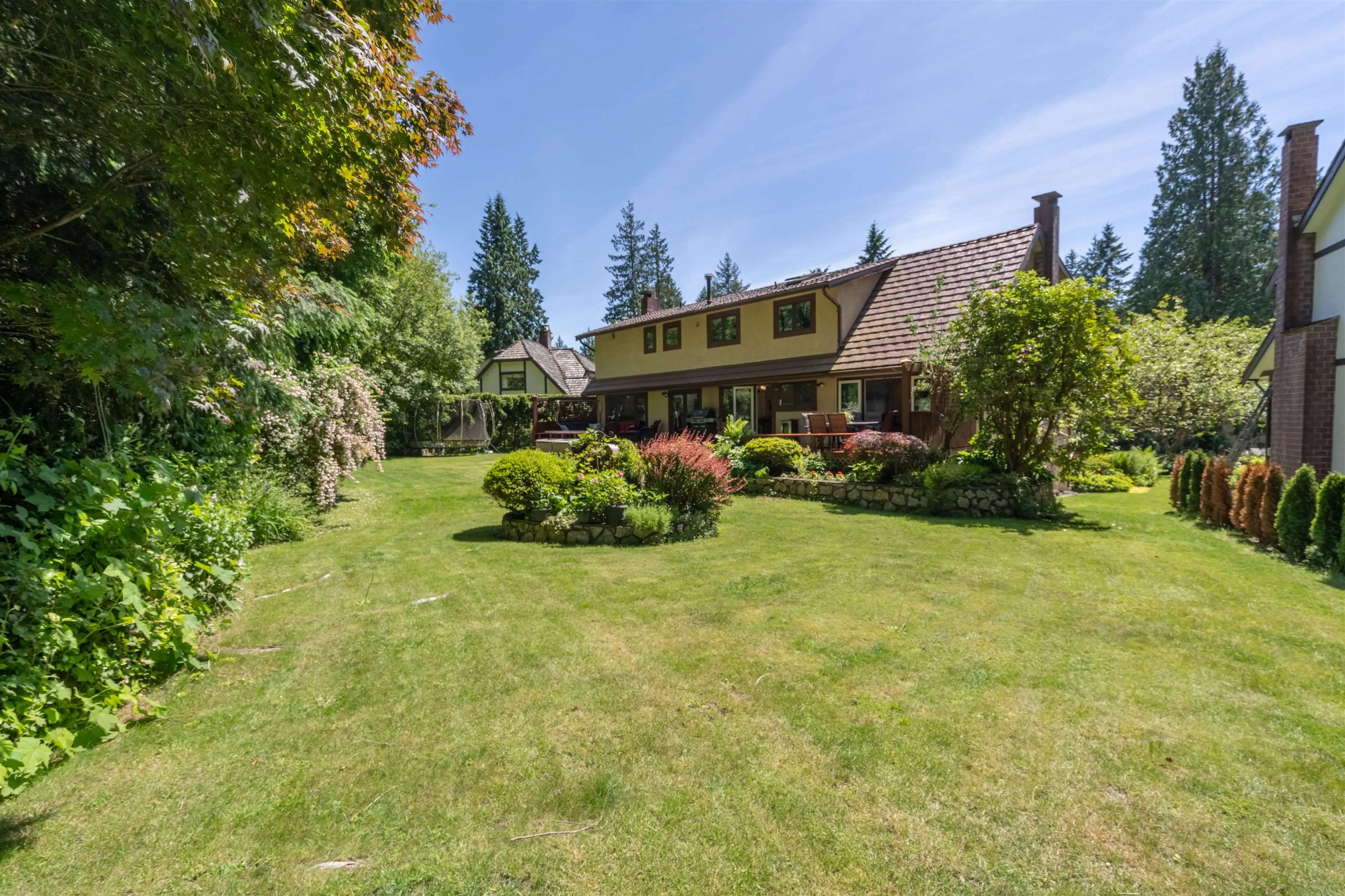 696 Wellington Place