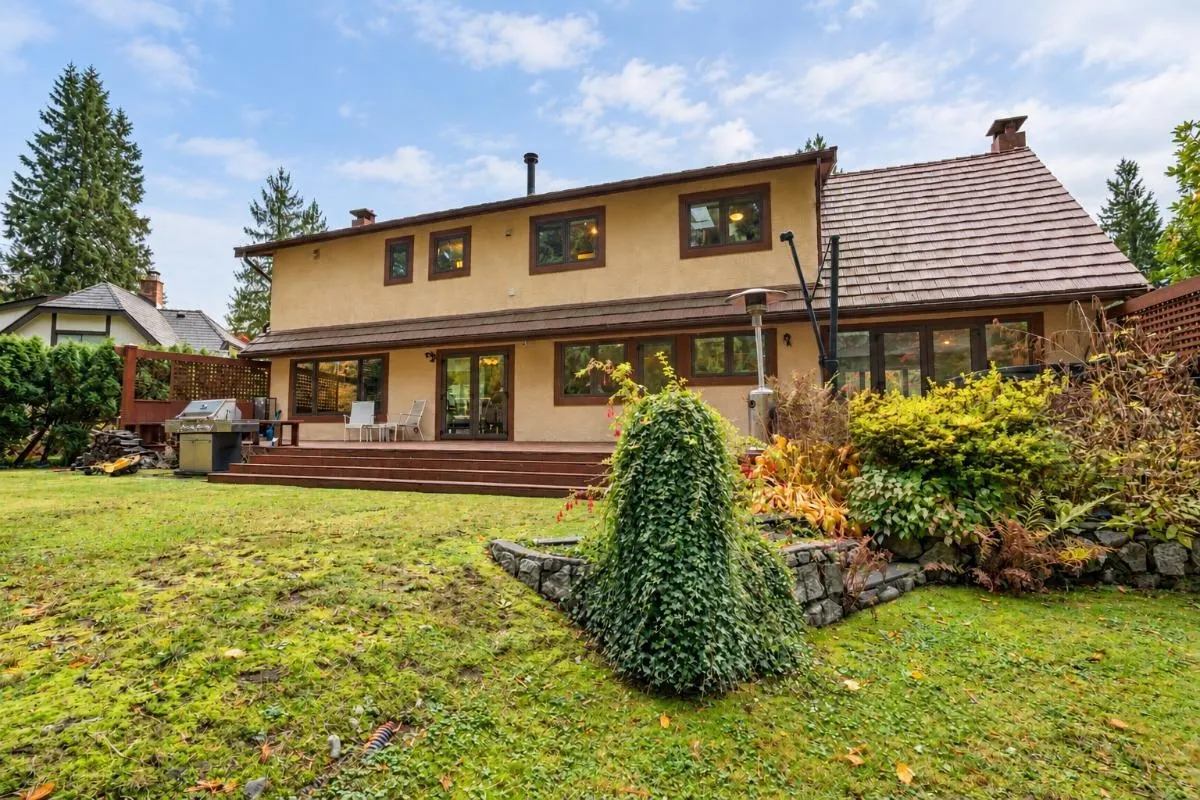 696 Wellington Place