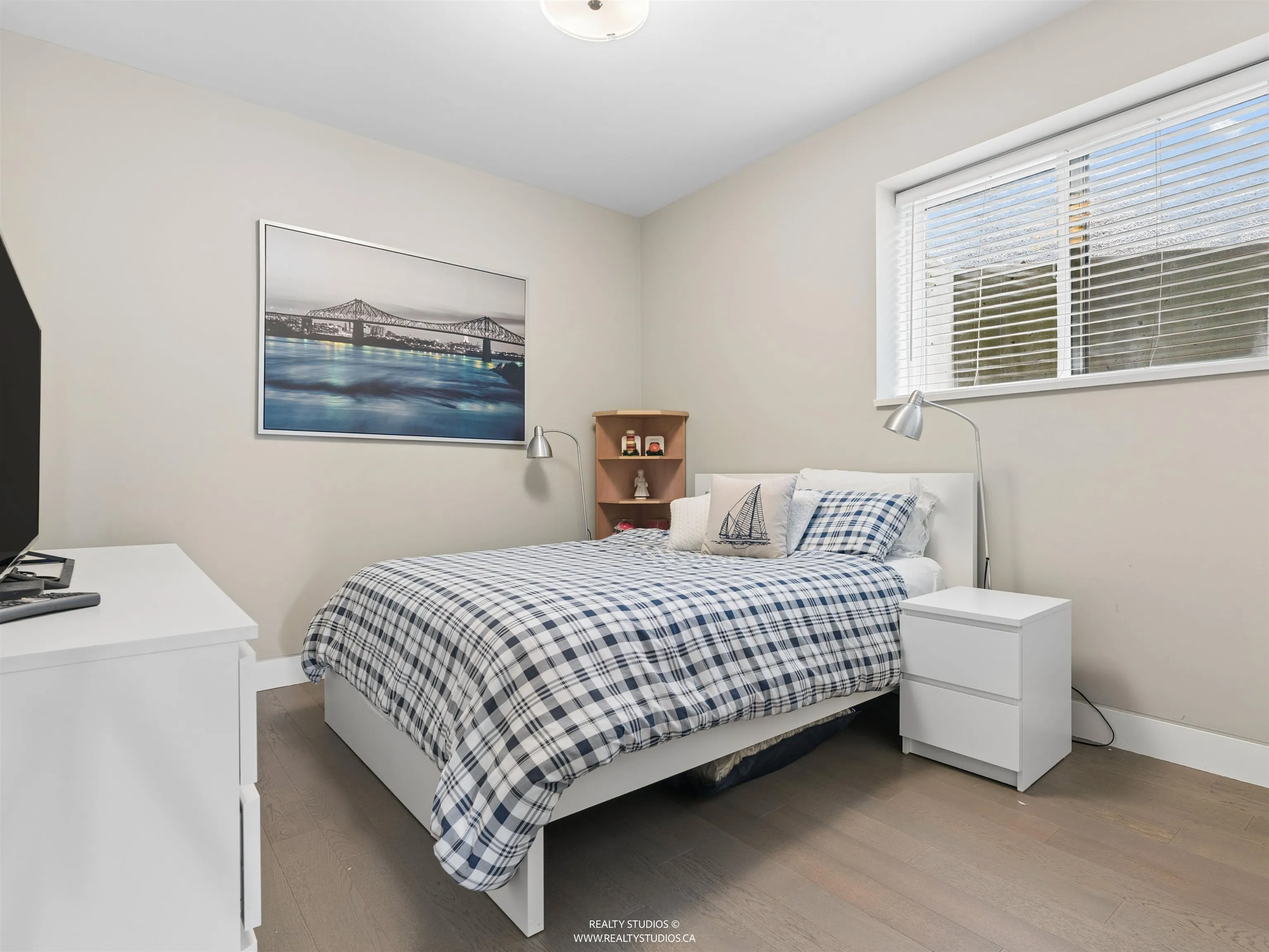 23 Ellesmere Avenue