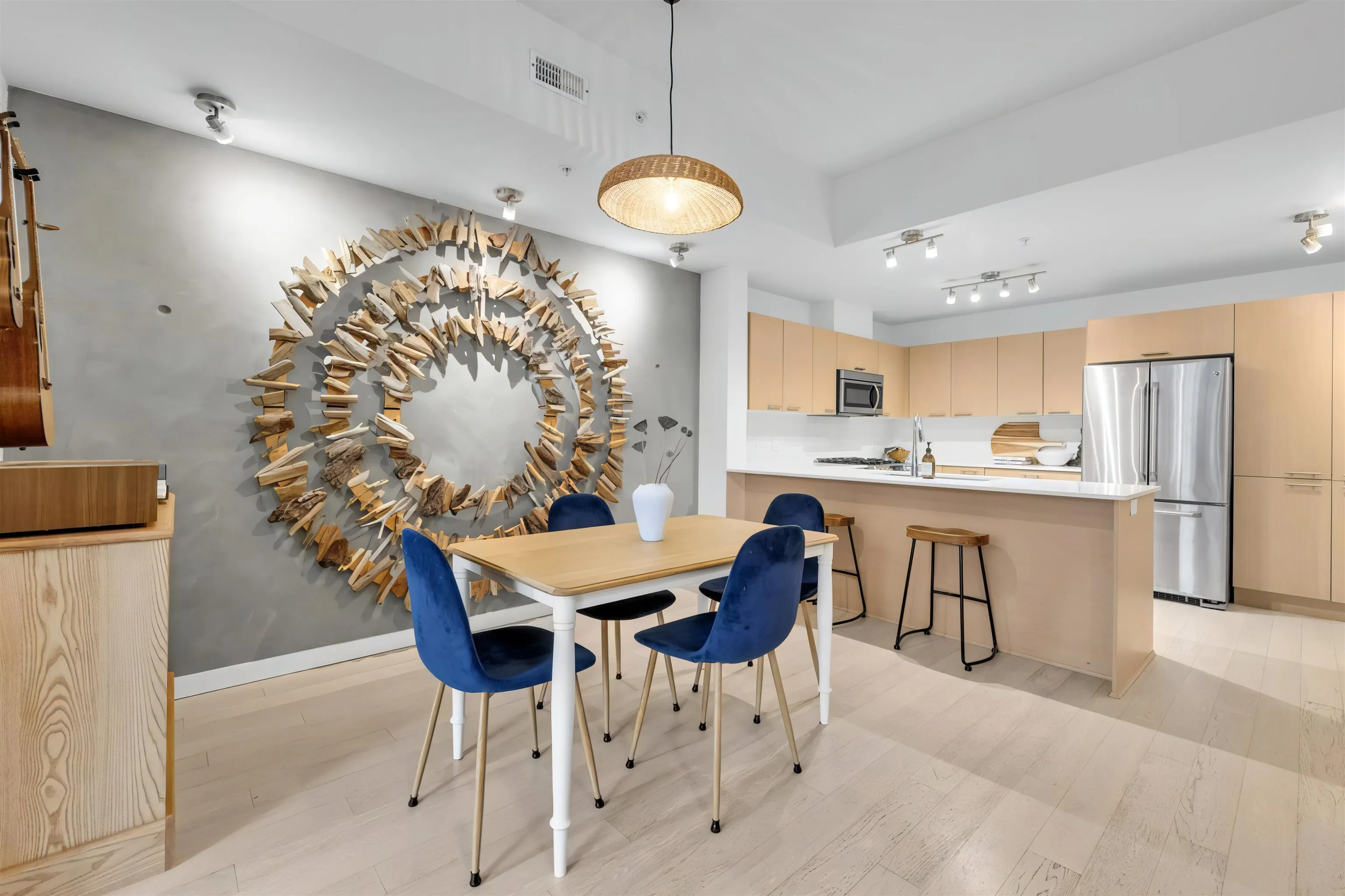 2715 Spring Street #103