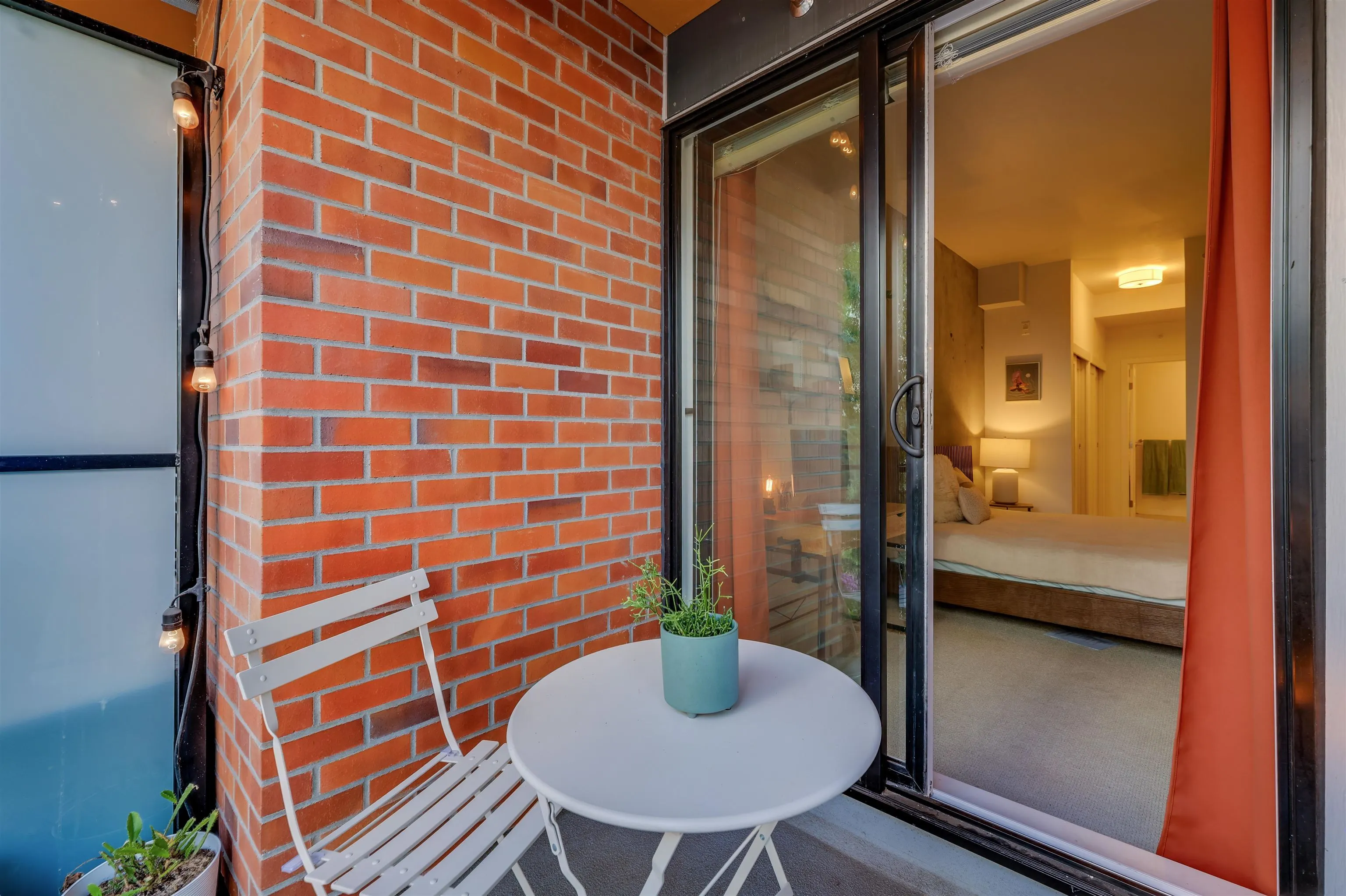 2715 Spring Street #103