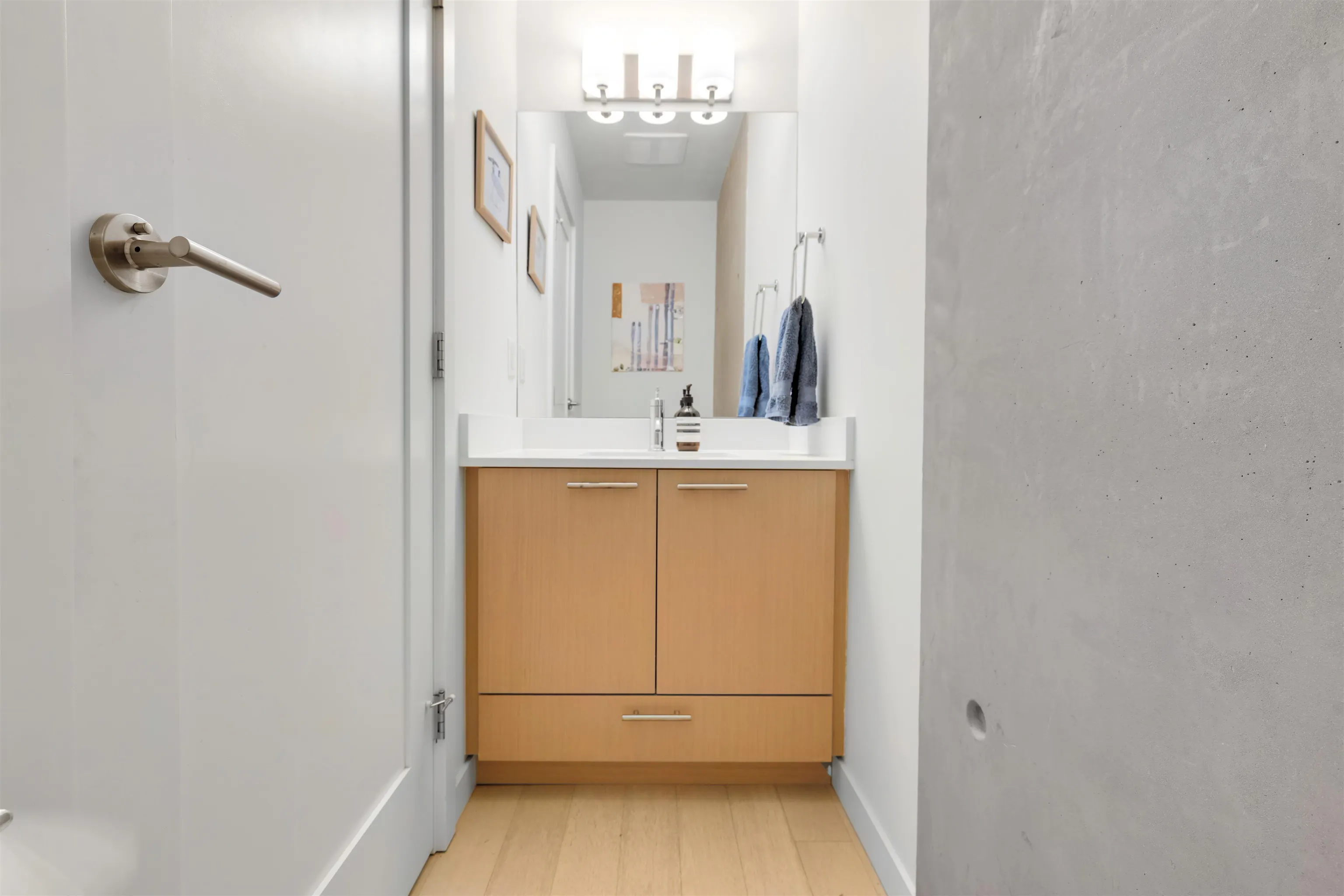 2715 Spring Street #103