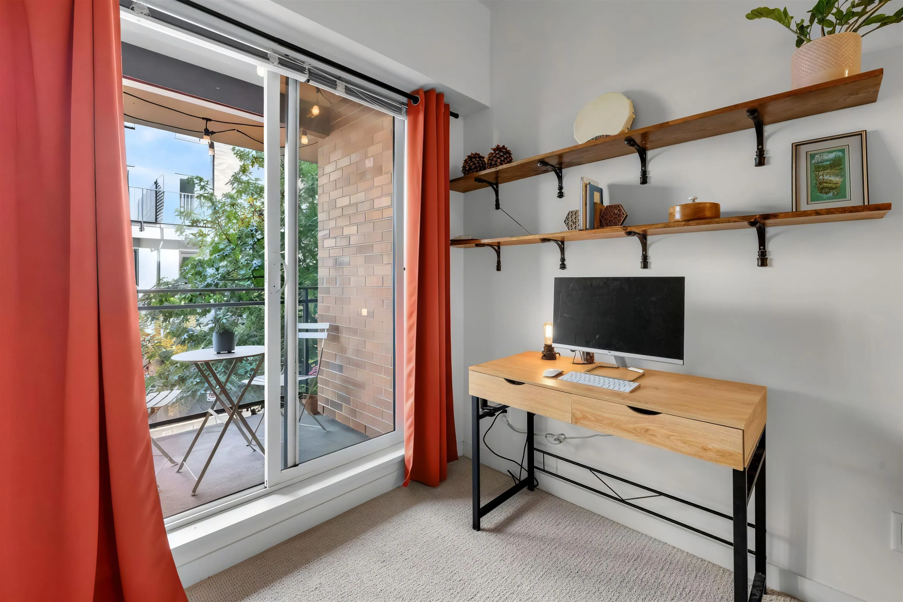 2715 Spring Street #103