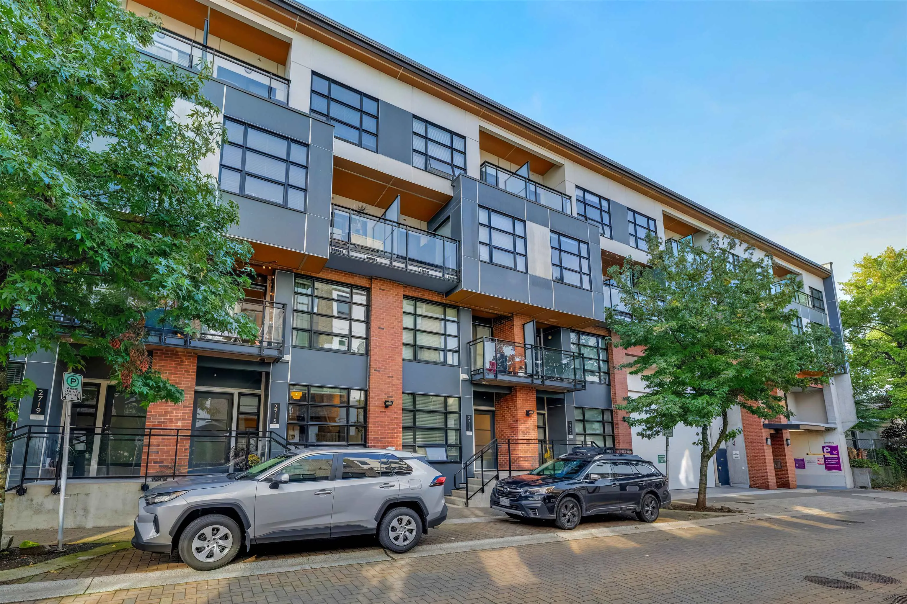 2715 Spring Street #103