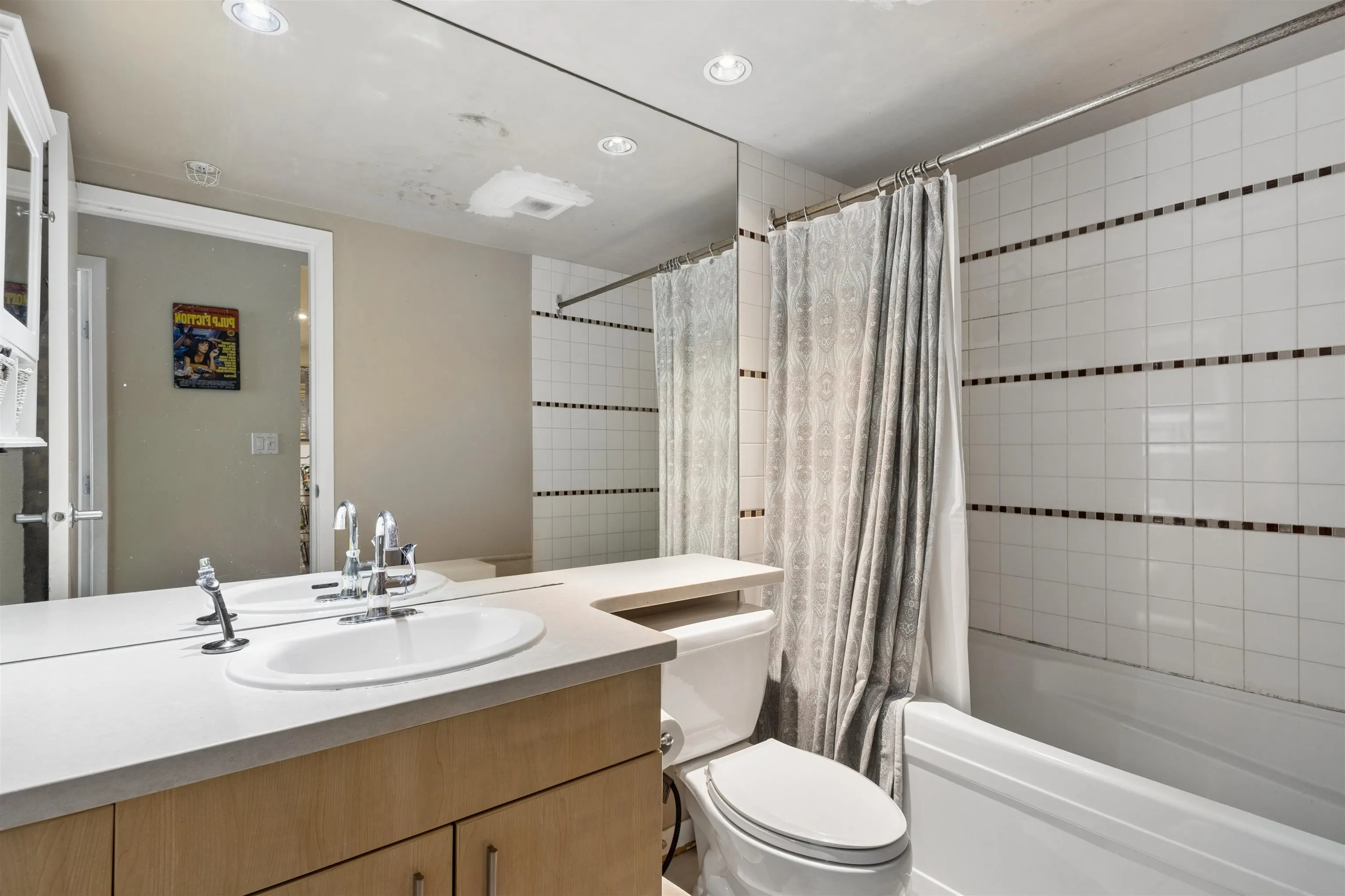 1033 Marinaside Crescent #2P