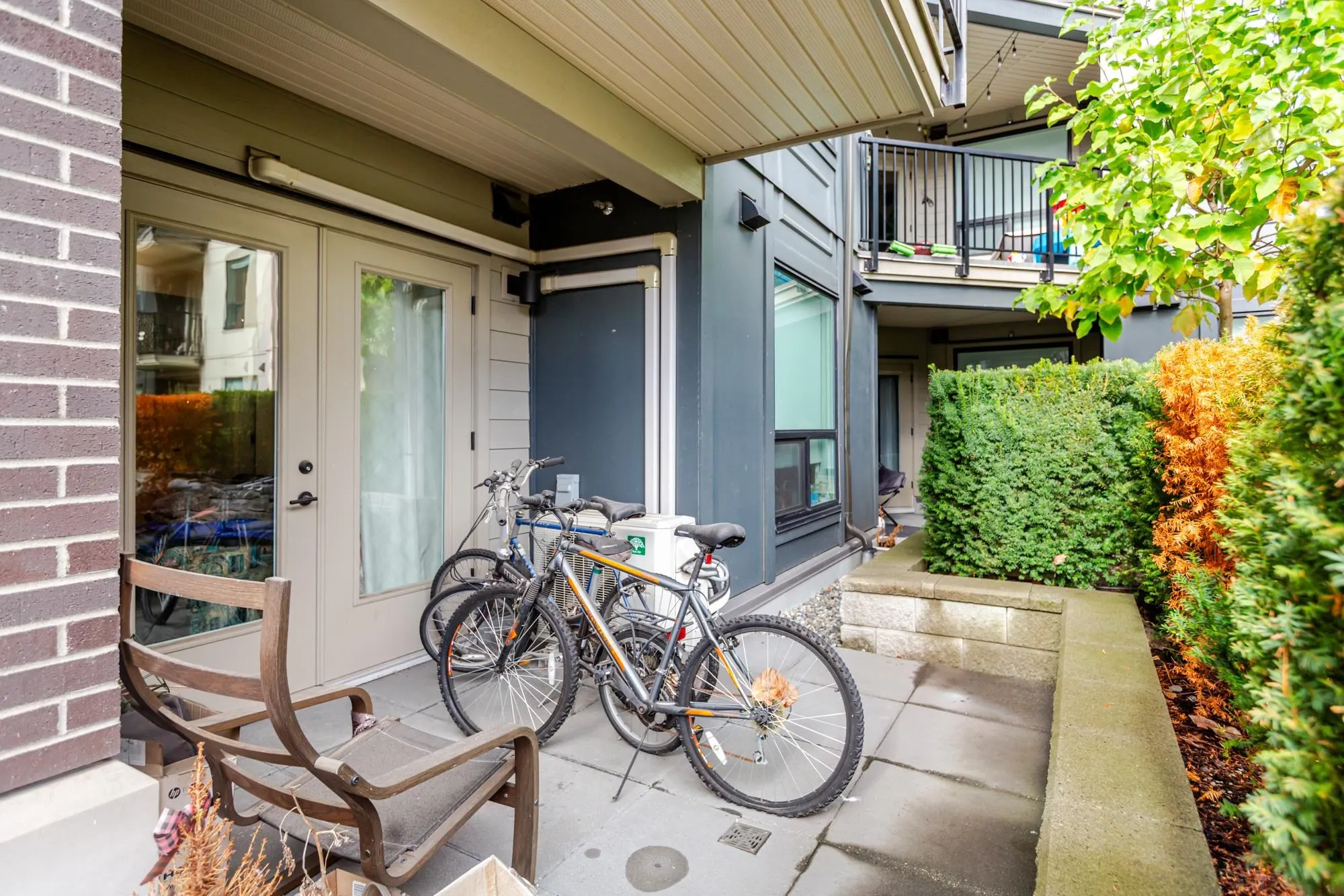 2493 Montrose Avenue #216-217