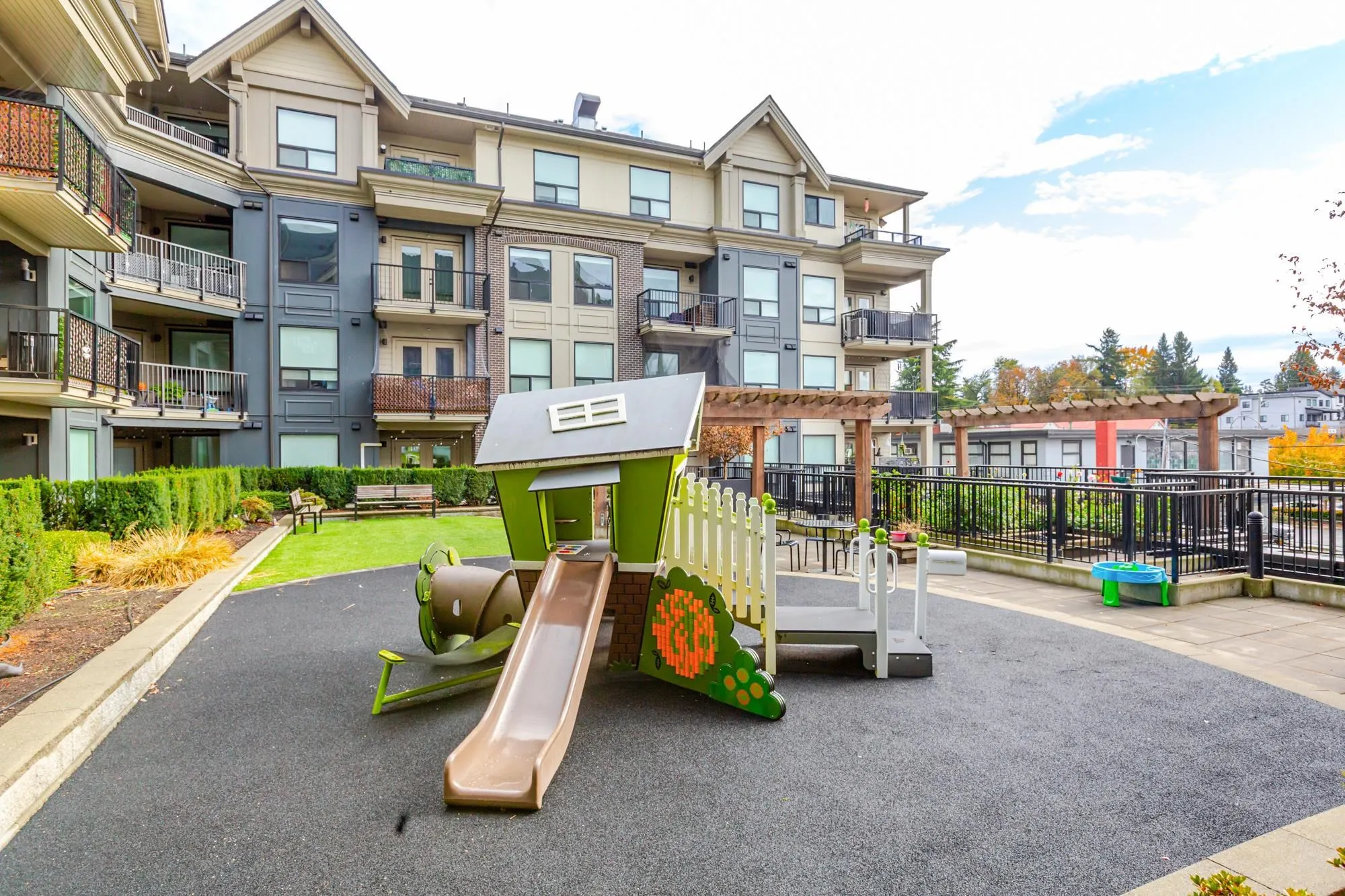 2493 Montrose Avenue #216-217