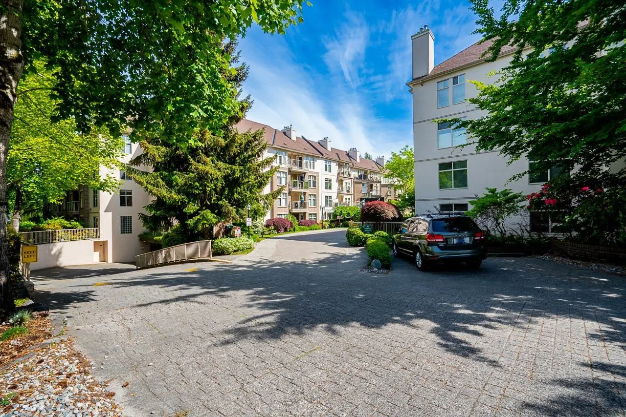 15340 19a Avenue #409