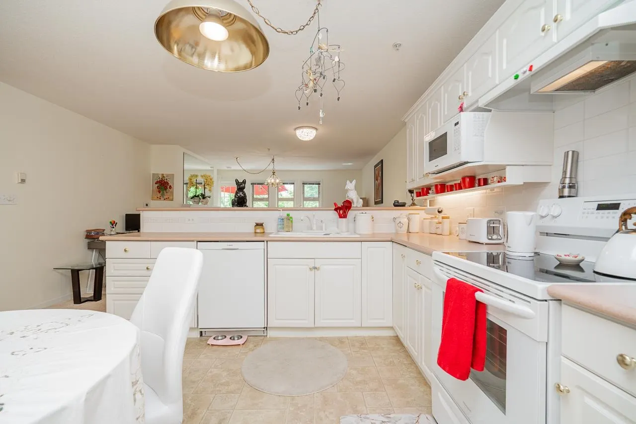 15340 19a Avenue #409