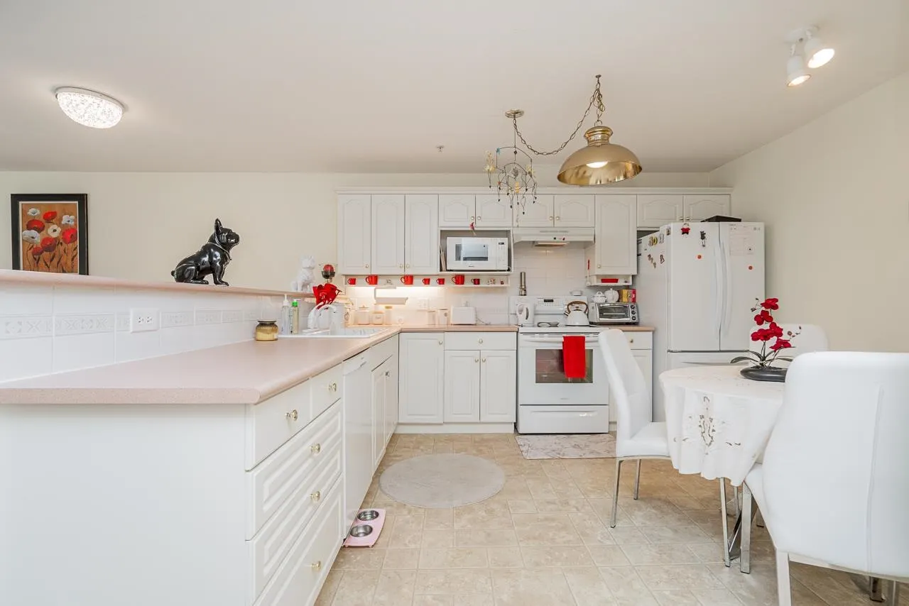 15340 19a Avenue #409