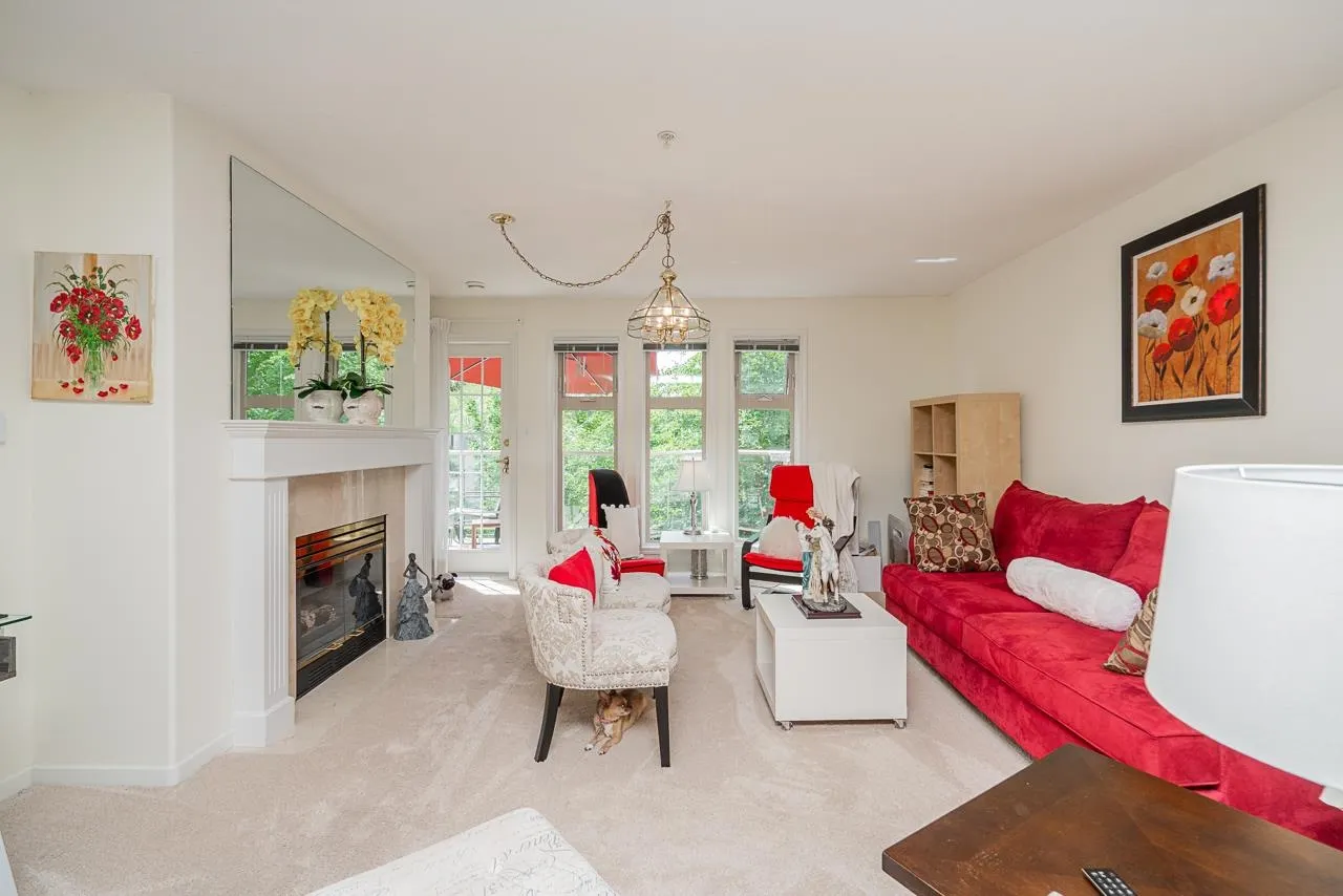 15340 19a Avenue #409