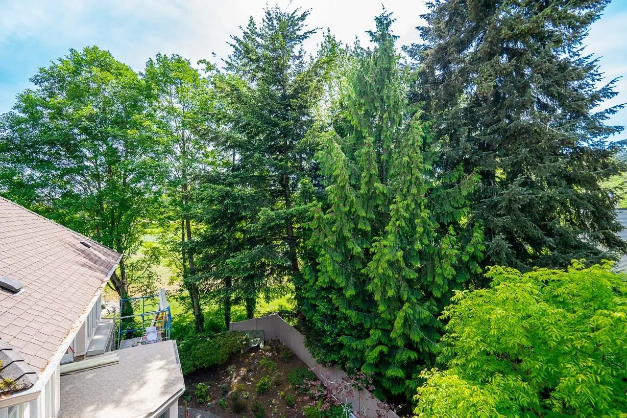 15340 19a Avenue #409