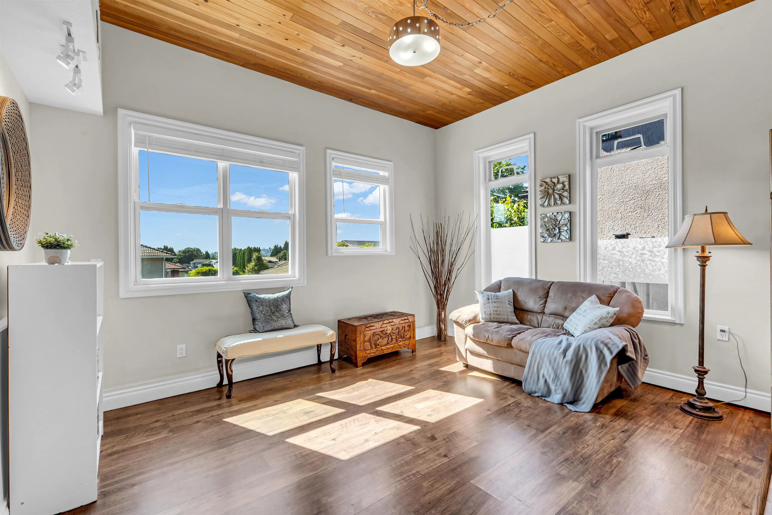 7347 Queenston Court