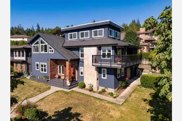 7347 Queenston Court