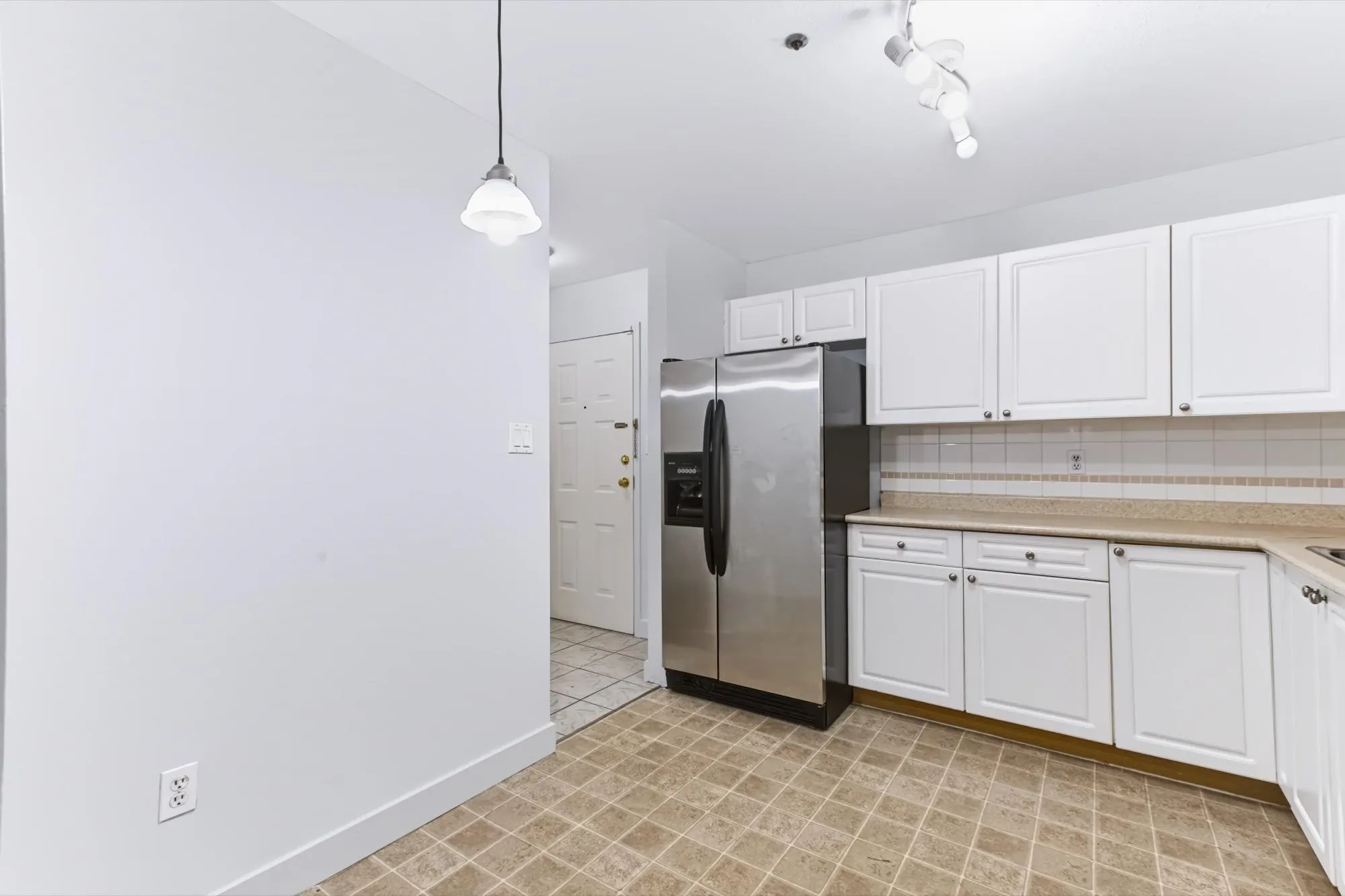 1310 Cariboo Street #612