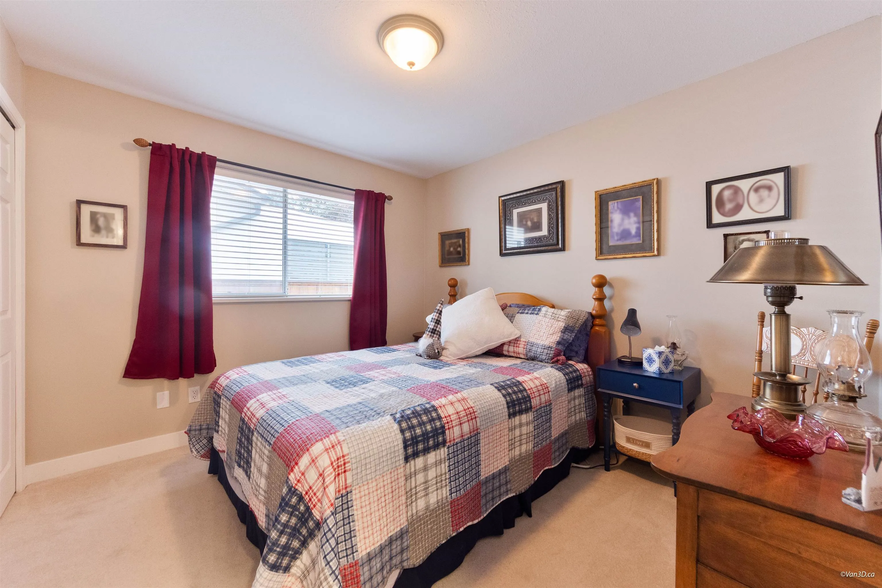 15089 19a Avenue
