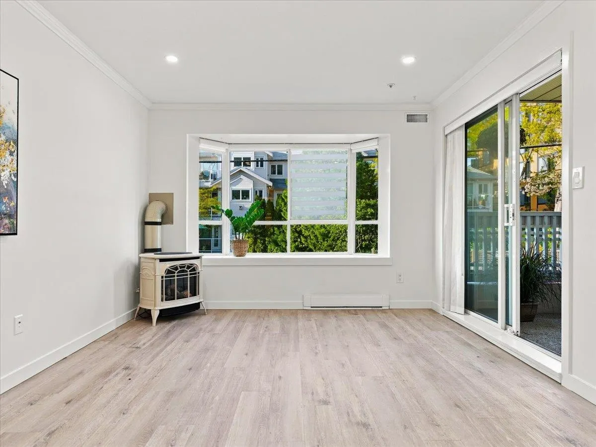 1729 E Georgia Street #203